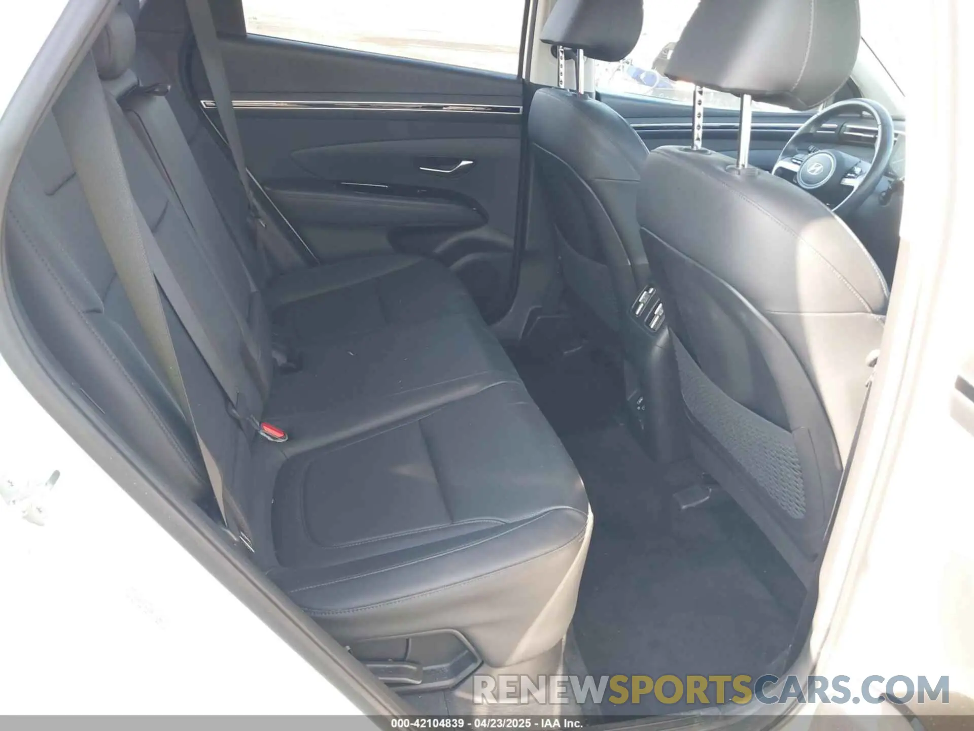 8 Фотография поврежденного автомобиля KM8JFCA13PU133071 HYUNDAI TUCSON HYBRID 2023