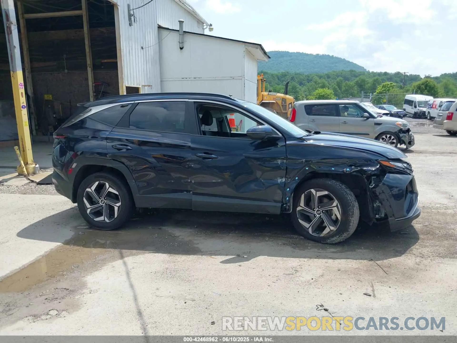 14 Photograph of a damaged car KM8JFCA18PU099211 HYUNDAI TUCSON HYBRID 2023