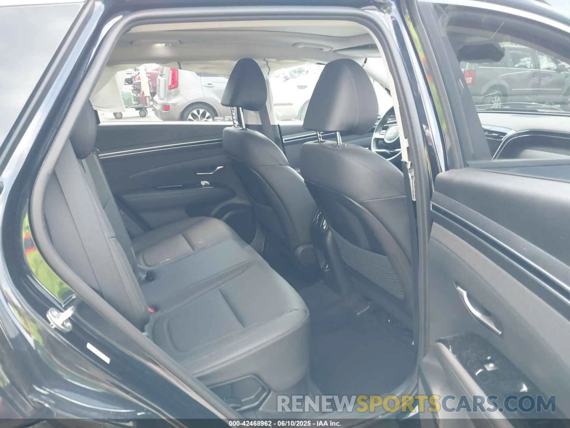 8 Photograph of a damaged car KM8JFCA18PU099211 HYUNDAI TUCSON HYBRID 2023