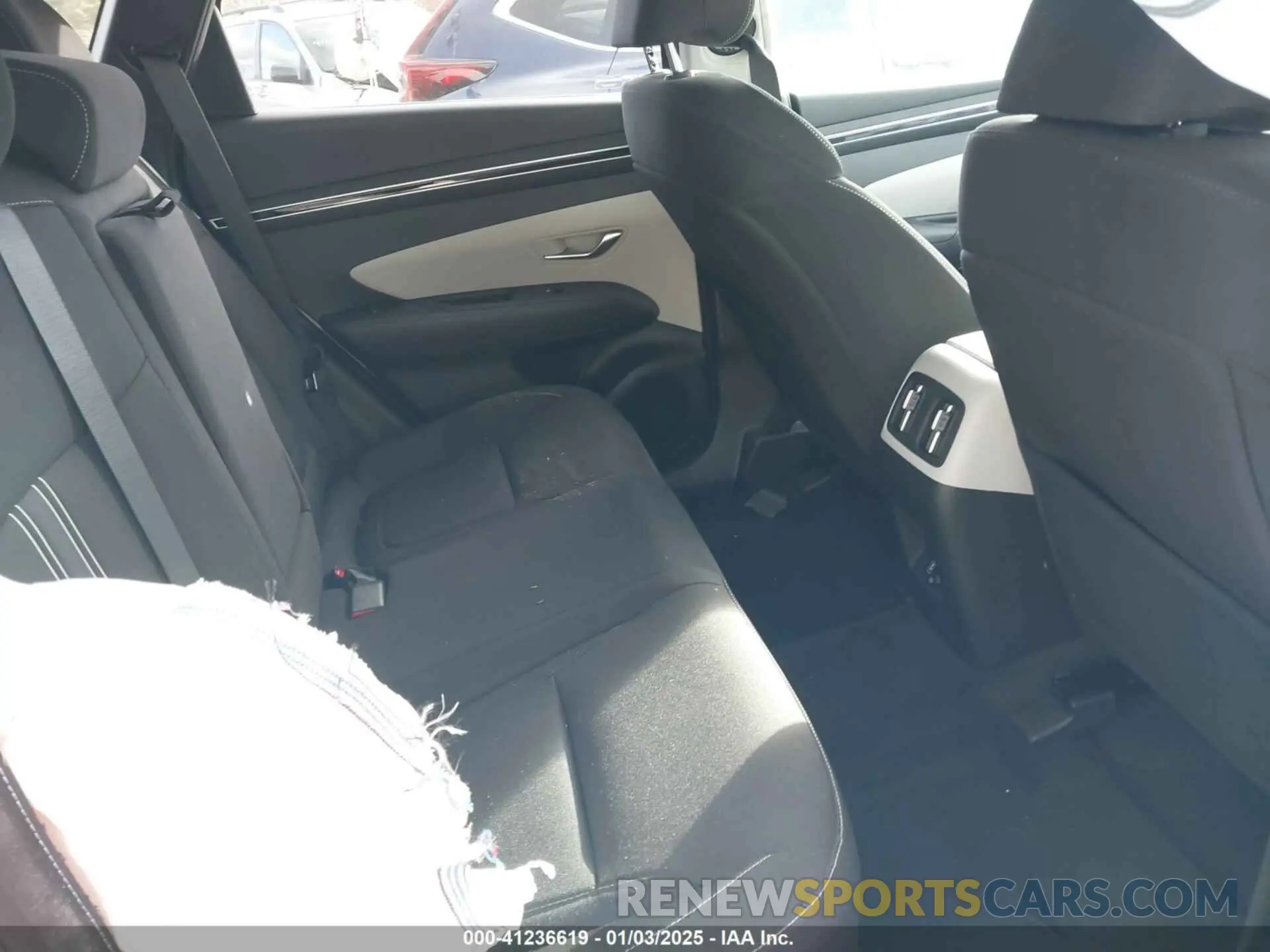 8 Фотография поврежденного автомобиля KM8JBCD12RU191375 HYUNDAI TUCSON HYBRID 2024