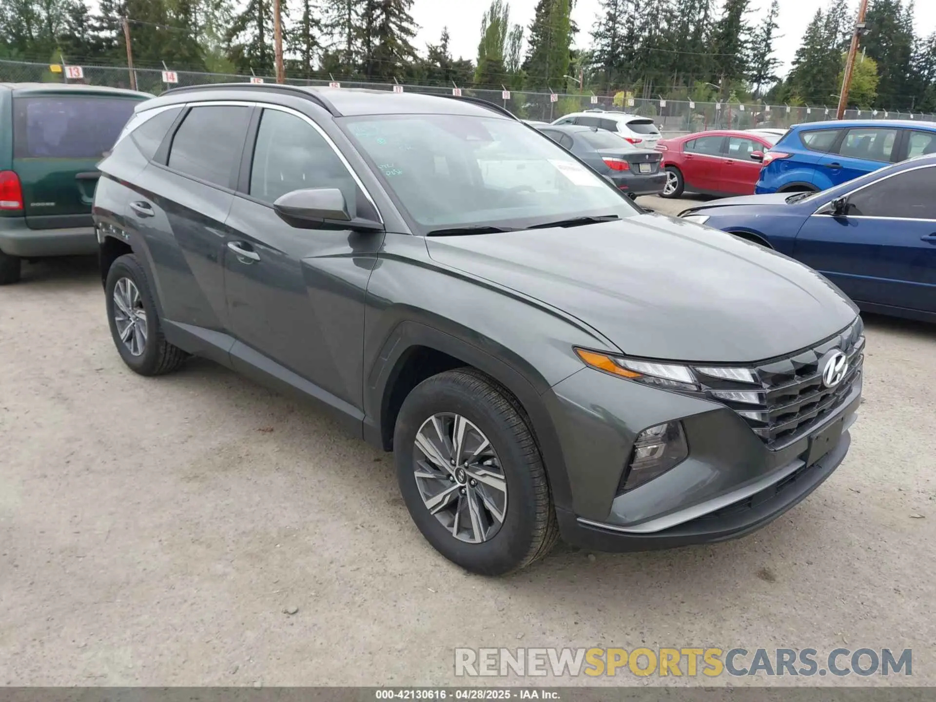 1 Photograph of a damaged car KM8JBCD14RU209620 HYUNDAI TUCSON HYBRID 2024