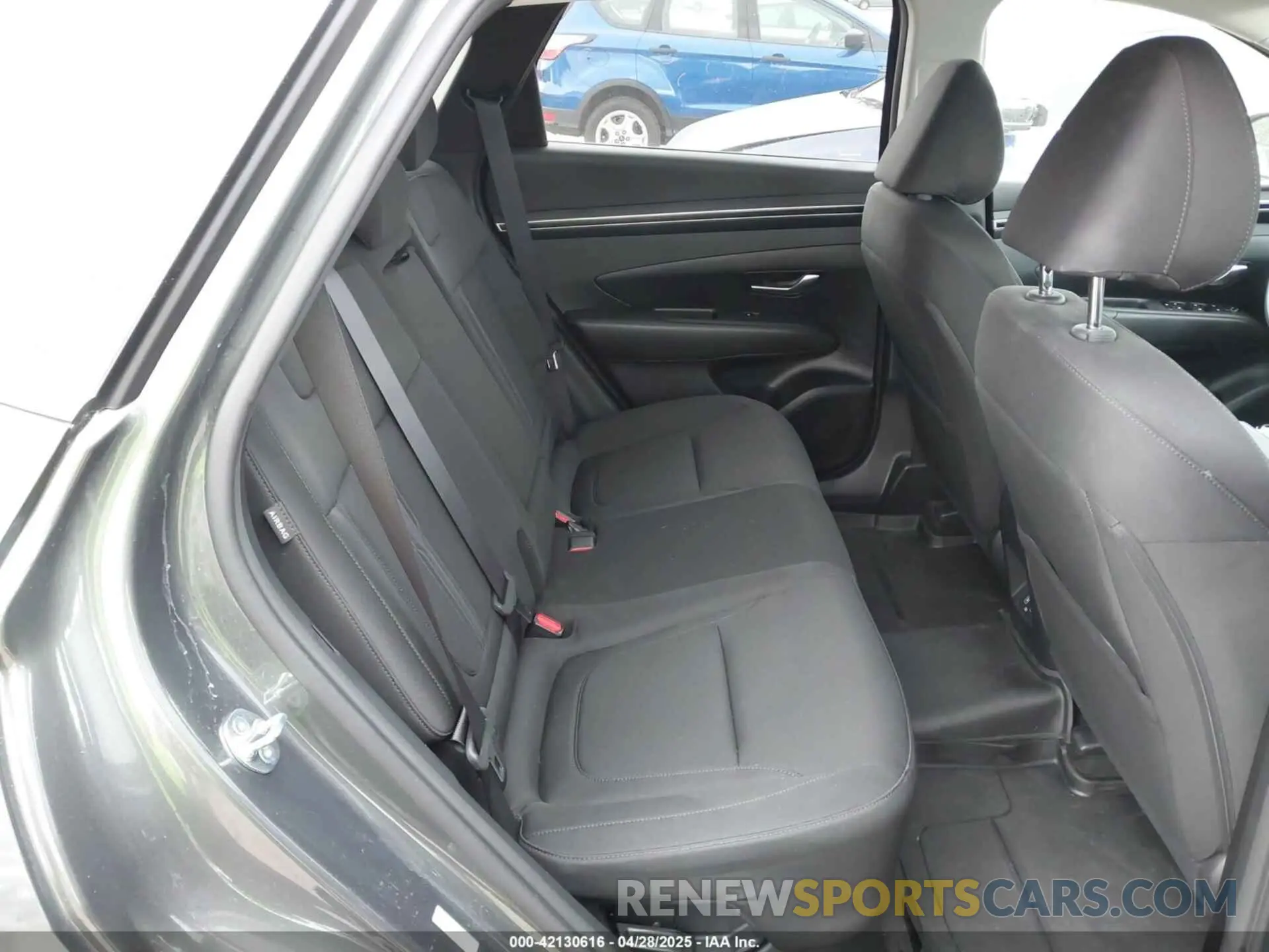 8 Photograph of a damaged car KM8JBCD14RU209620 HYUNDAI TUCSON HYBRID 2024
