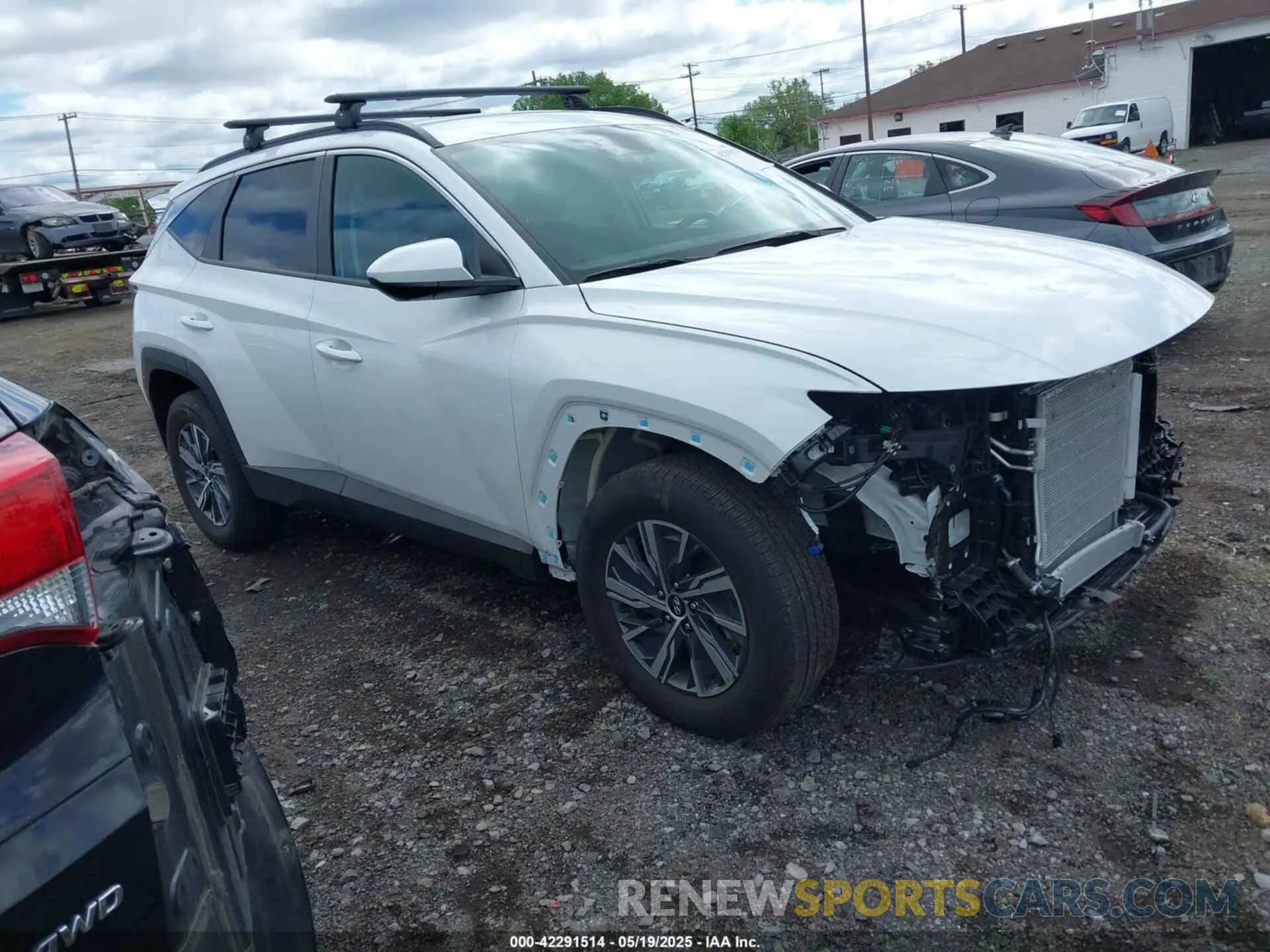 1 Photograph of a damaged car KM8JBCD14RU239653 HYUNDAI TUCSON HYBRID 2024