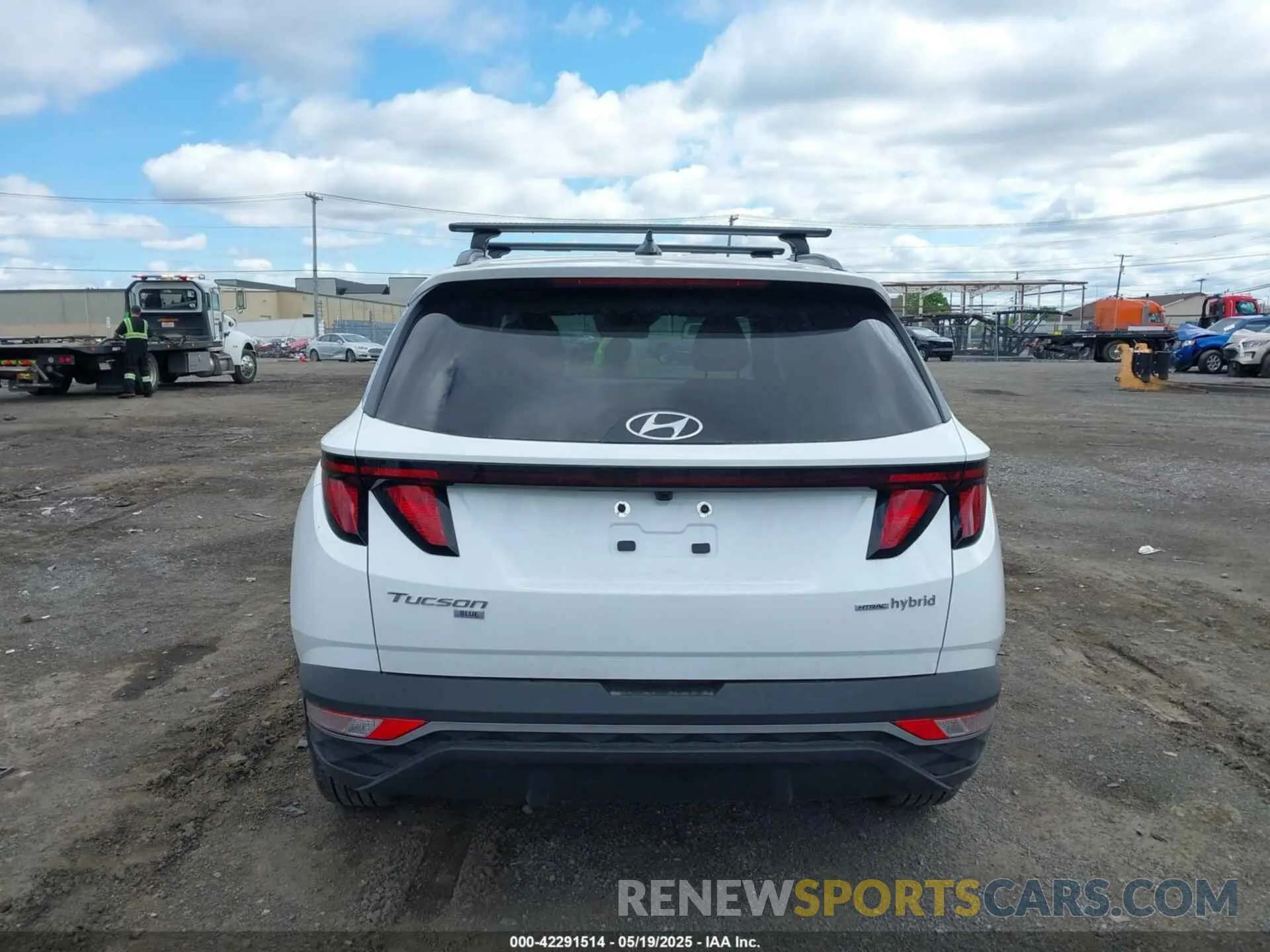 16 Photograph of a damaged car KM8JBCD14RU239653 HYUNDAI TUCSON HYBRID 2024