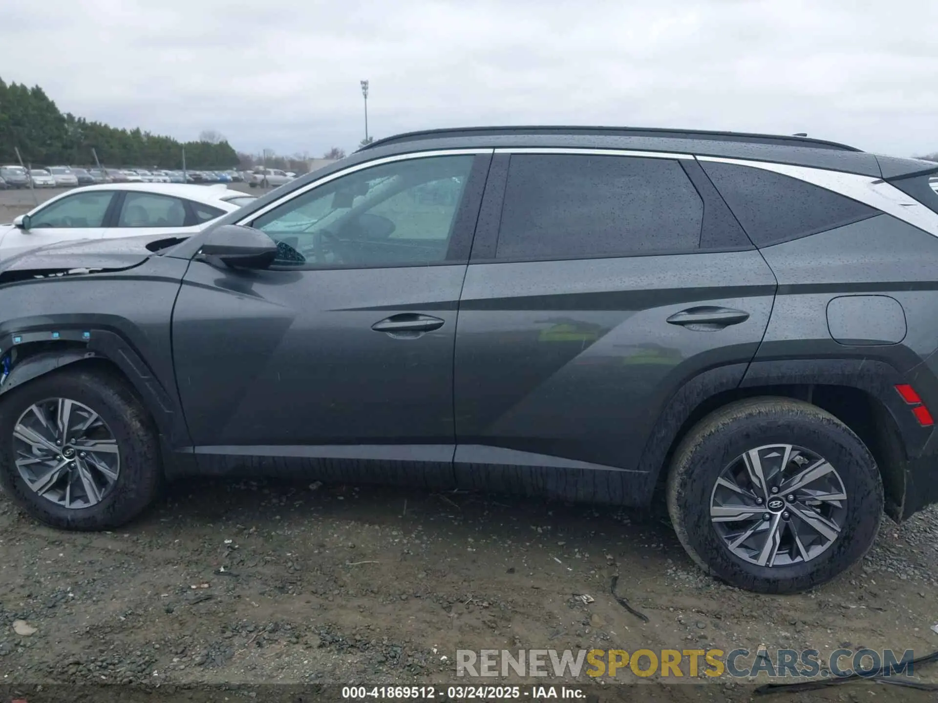 14 Photograph of a damaged car KM8JBCD16RU215273 HYUNDAI TUCSON HYBRID 2024