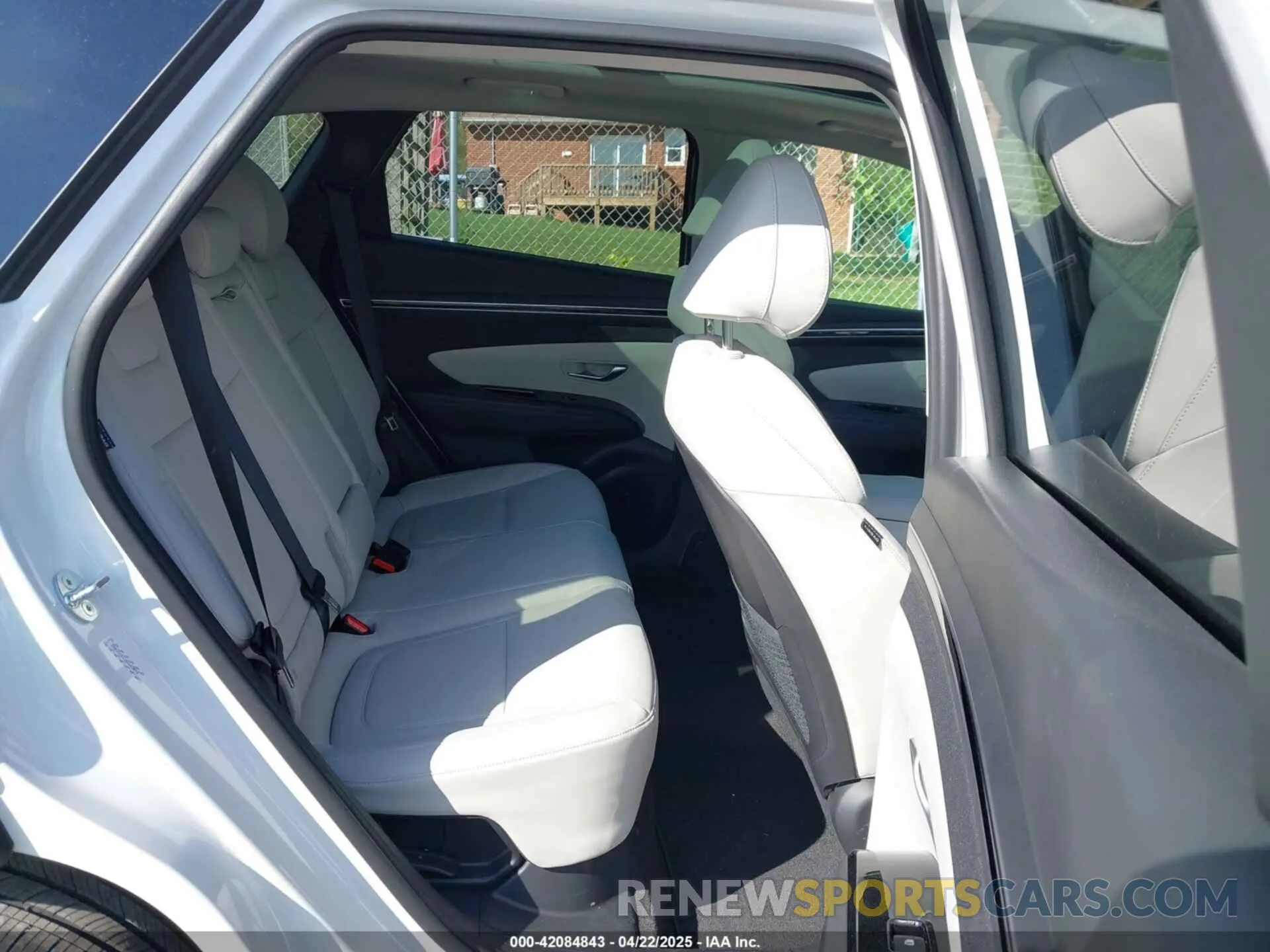 8 Photograph of a damaged car KM8JCCD11RU163872 HYUNDAI TUCSON HYBRID 2024