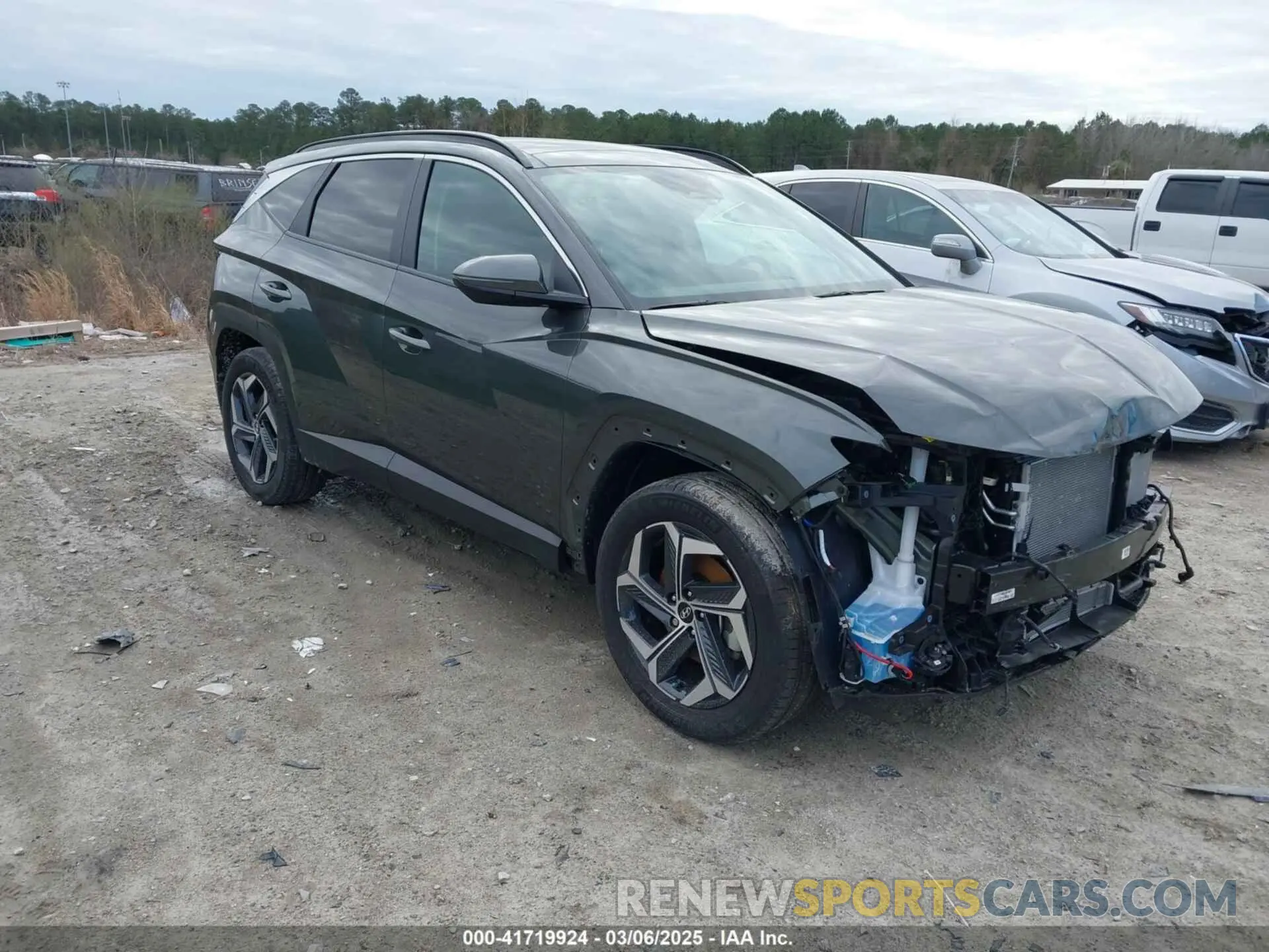 1 Фотография поврежденного автомобиля KM8JCCD12RU177361 HYUNDAI TUCSON HYBRID 2024