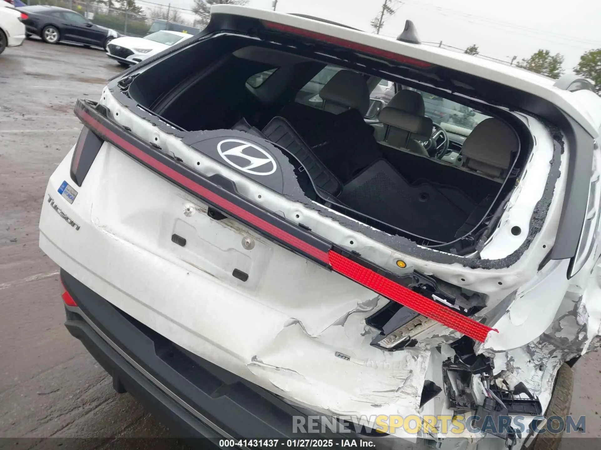 17 Photograph of a damaged car KM8JCCD15RU193408 HYUNDAI TUCSON HYBRID 2024