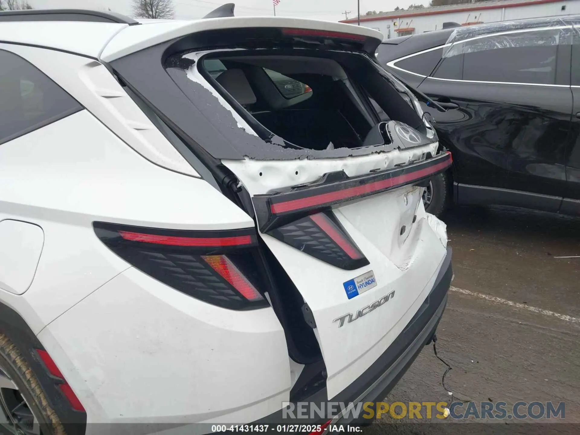 18 Photograph of a damaged car KM8JCCD15RU193408 HYUNDAI TUCSON HYBRID 2024