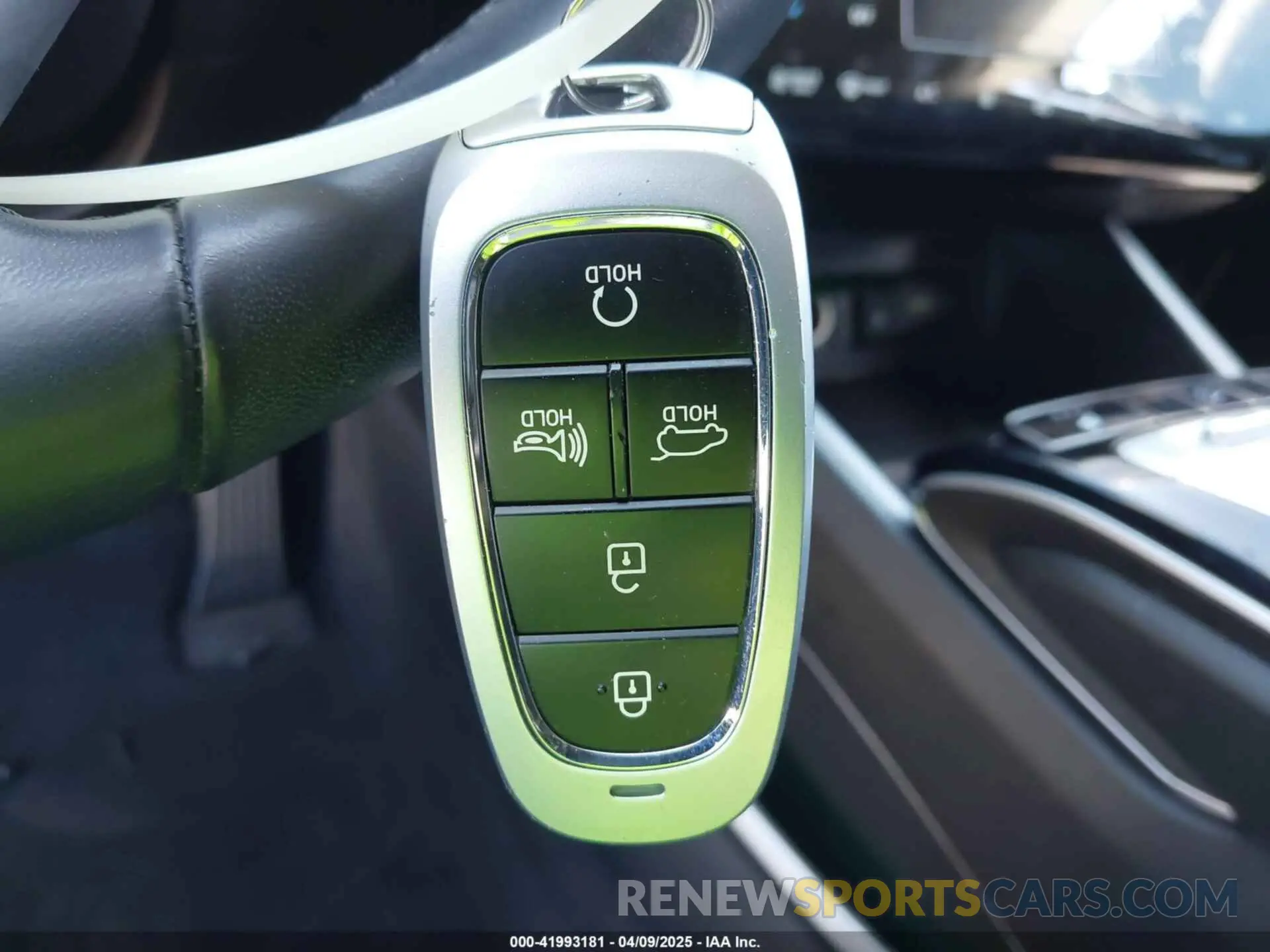 11 Фотография поврежденного автомобиля KM8JCCD16RU157257 HYUNDAI TUCSON HYBRID 2024