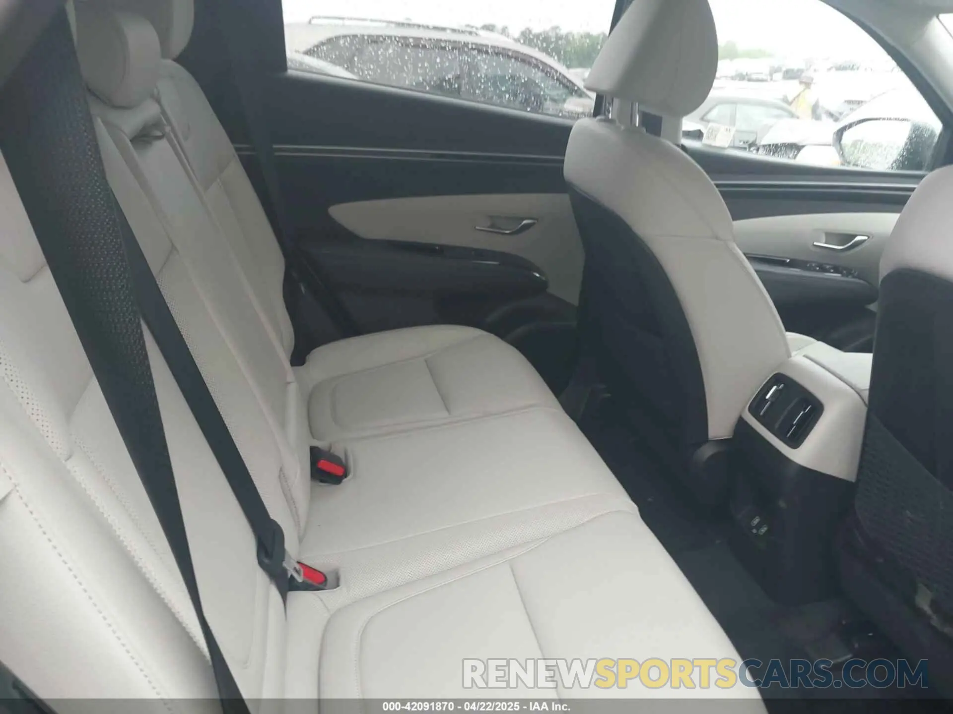 8 Photograph of a damaged car KM8JECD10RU226731 HYUNDAI TUCSON HYBRID 2024