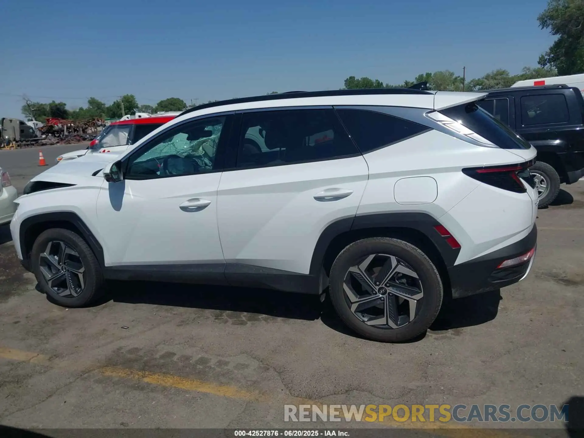 14 Photograph of a damaged car KM8JECD14RU234606 HYUNDAI TUCSON HYBRID 2024