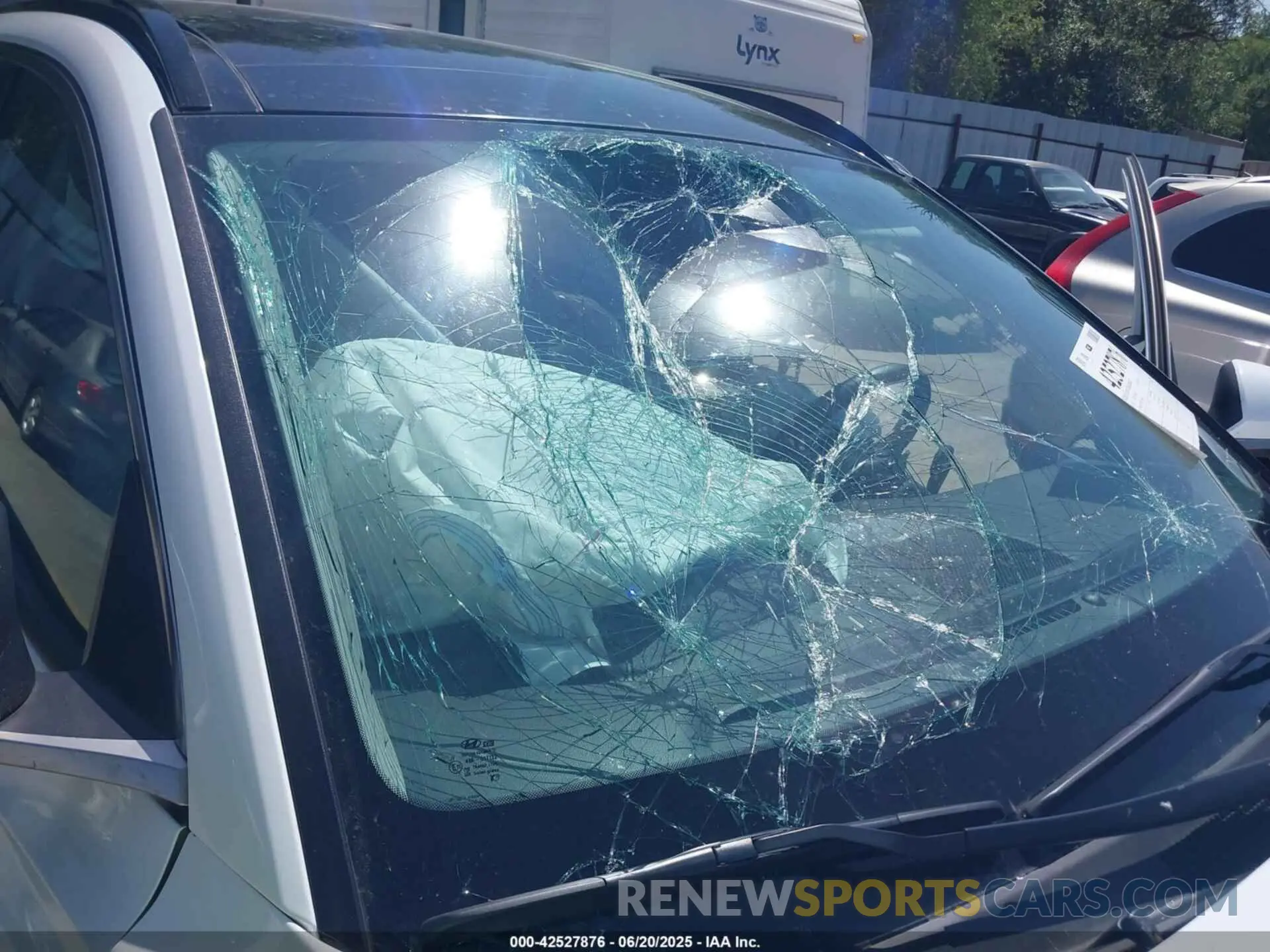 17 Photograph of a damaged car KM8JECD14RU234606 HYUNDAI TUCSON HYBRID 2024