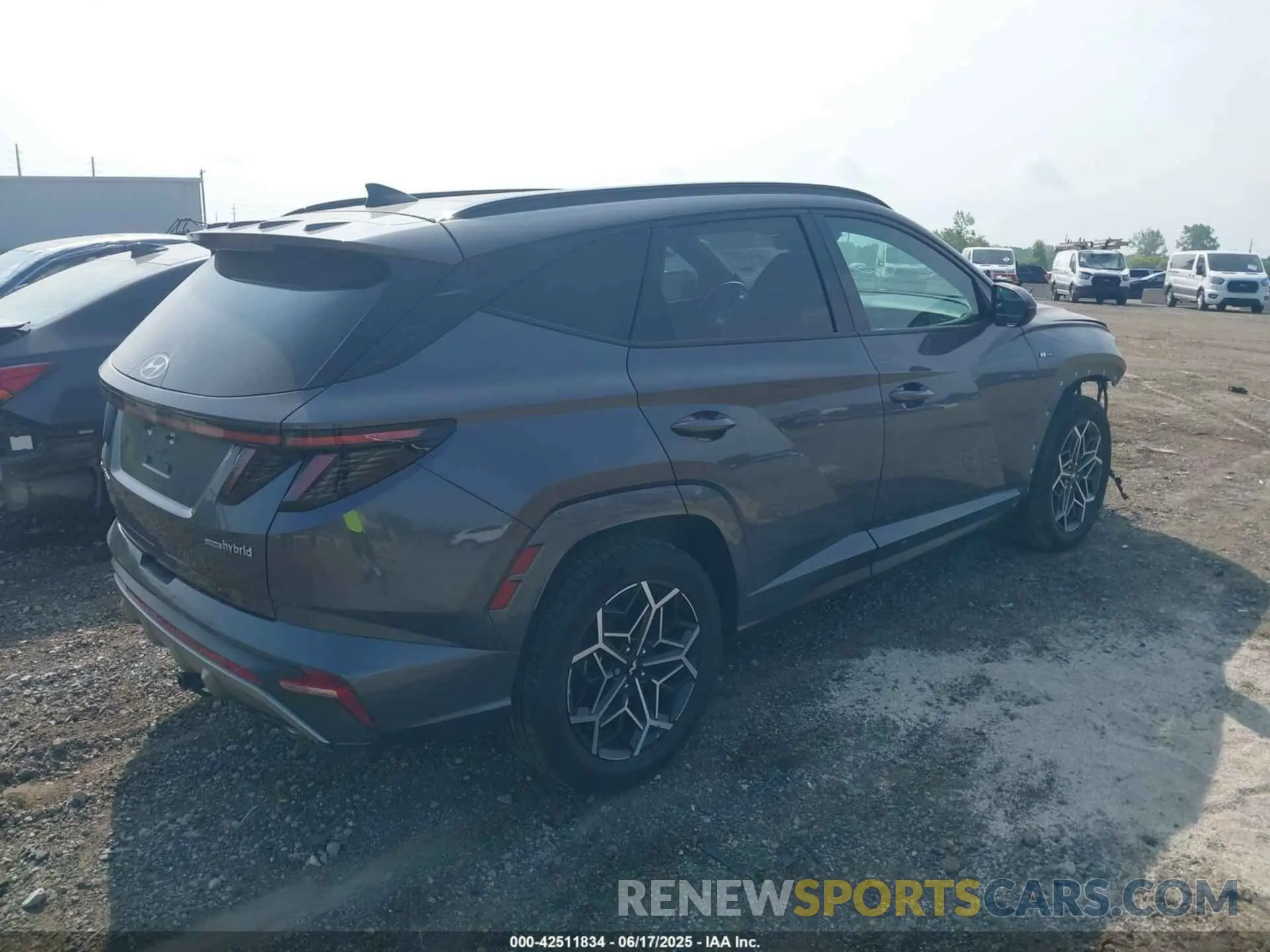 4 Photograph of a damaged car KM8JFCD19RU156109 HYUNDAI TUCSON HYBRID 2024