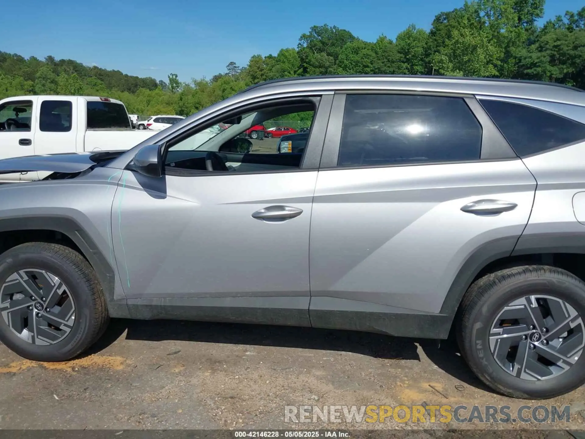 15 Photograph of a damaged car KM8JBDD11SU316426 HYUNDAI TUCSON HYBRID 2025