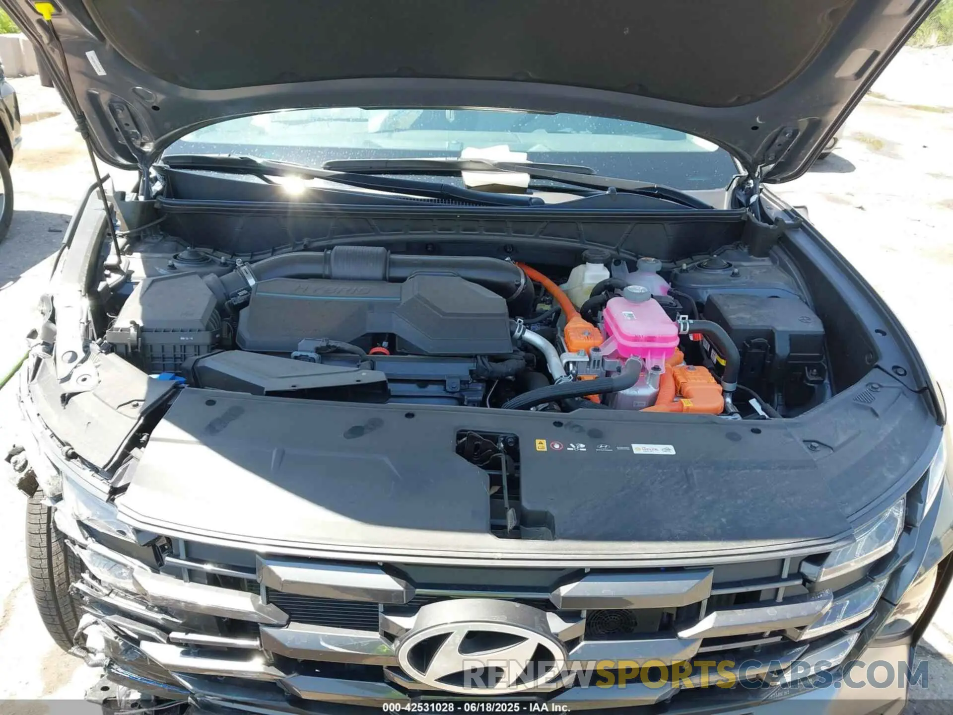 10 Photograph of a damaged car KM8JBDD1XSU273205 HYUNDAI TUCSON HYBRID 2025