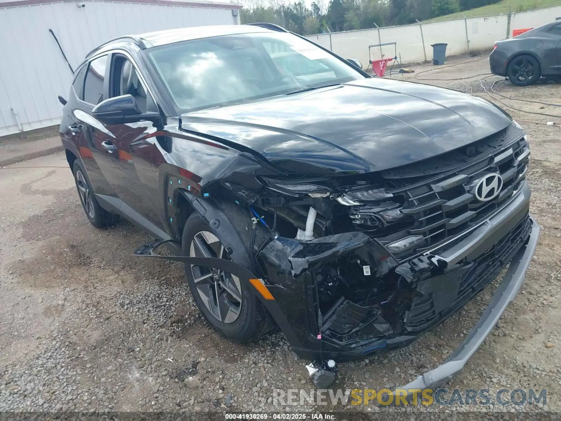 17 Photograph of a damaged car KM8JCDD16SU263123 HYUNDAI TUCSON HYBRID 2025