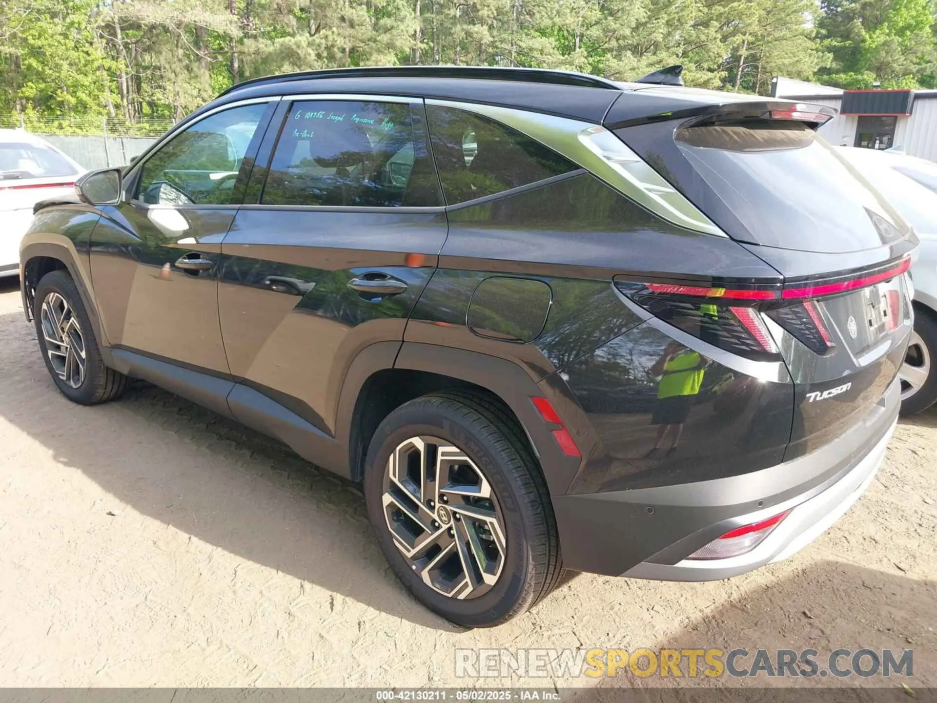 3 Photograph of a damaged car KM8JEDD10SU252967 HYUNDAI TUCSON HYBRID 2025