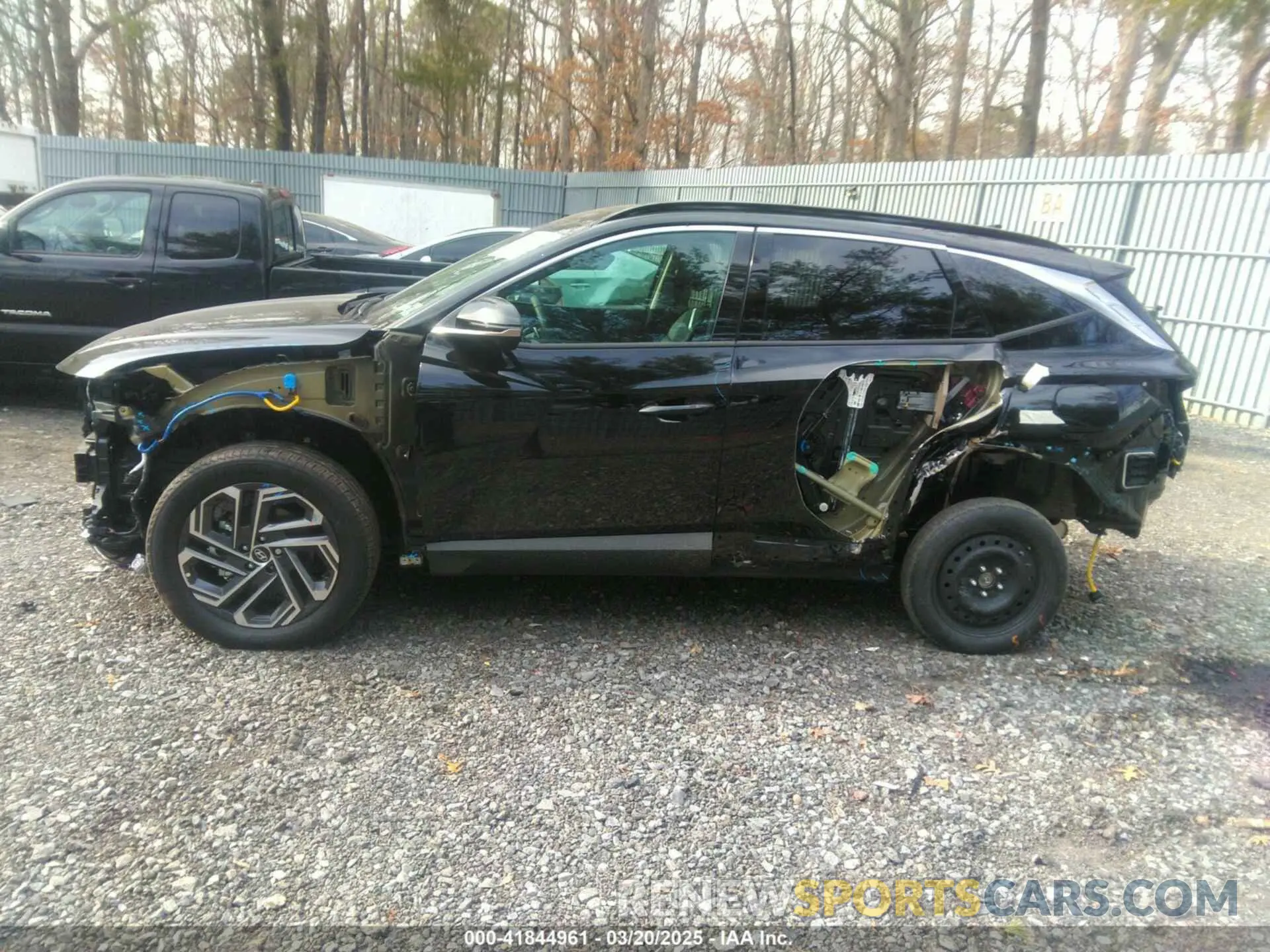 14 Фотография поврежденного автомобиля KM8JEDD11SU277117 HYUNDAI TUCSON HYBRID 2025