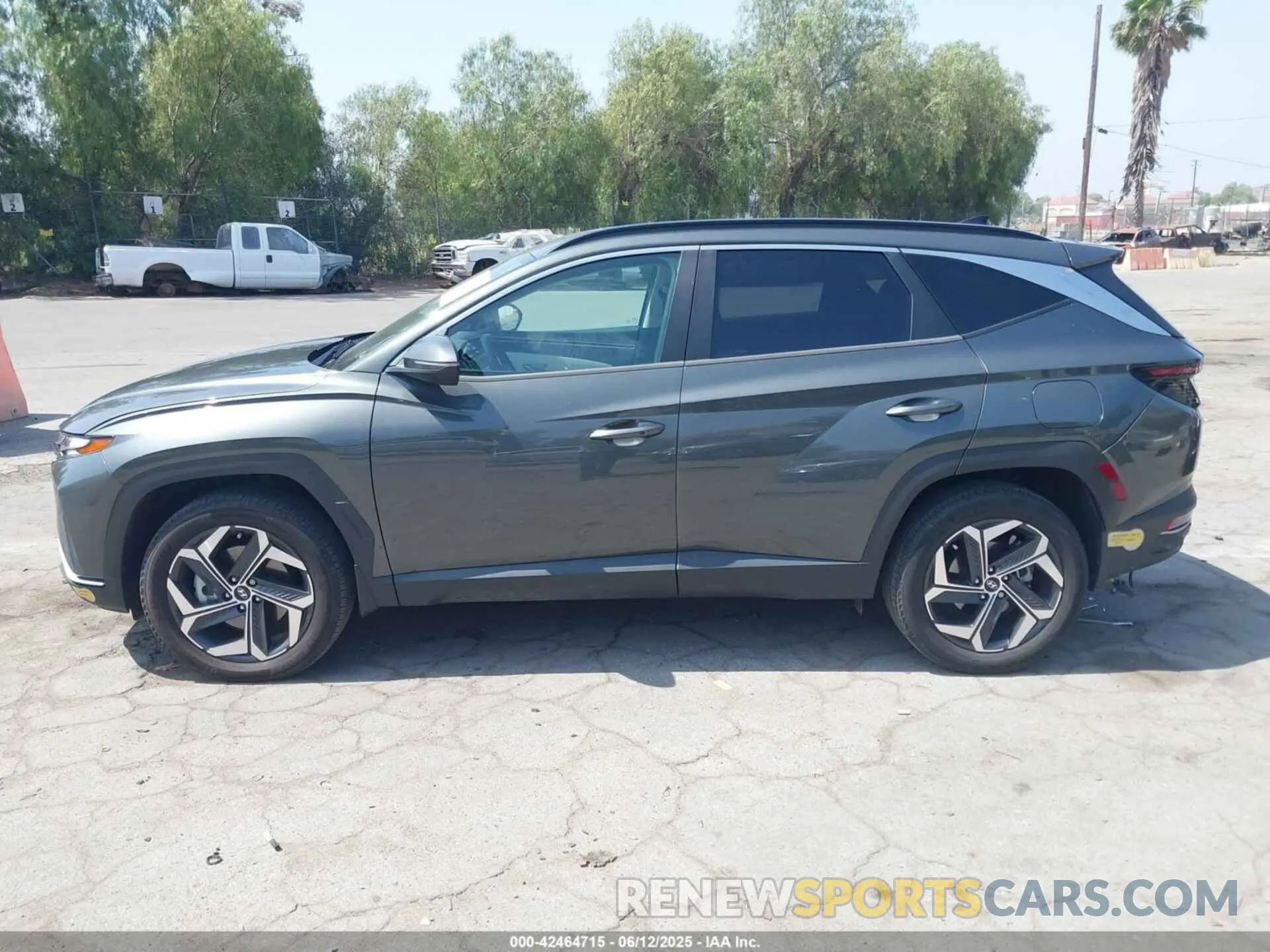 14 Photograph of a damaged car KM8JBDA26NU035823 HYUNDAI TUCSON PLUG-IN HYBRID 2022
