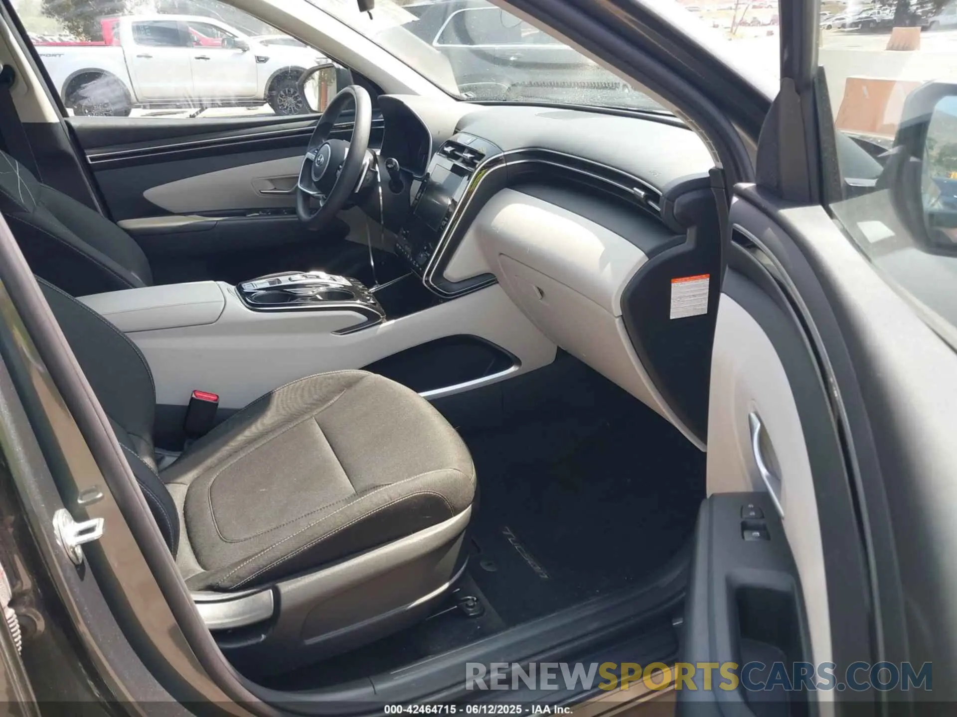 5 Photograph of a damaged car KM8JBDA26NU035823 HYUNDAI TUCSON PLUG-IN HYBRID 2022