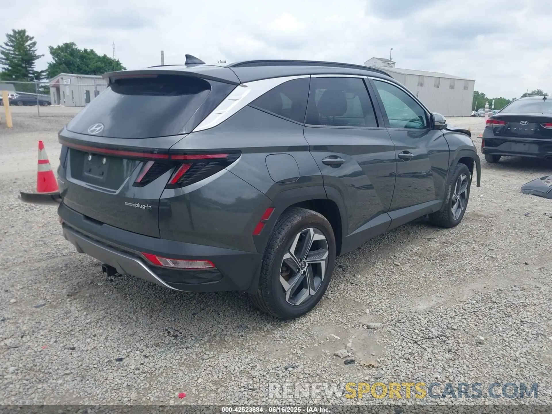 4 Фотография поврежденного автомобиля KM8JFDA25NU036630 HYUNDAI TUCSON PLUG-IN HYBRID 2022