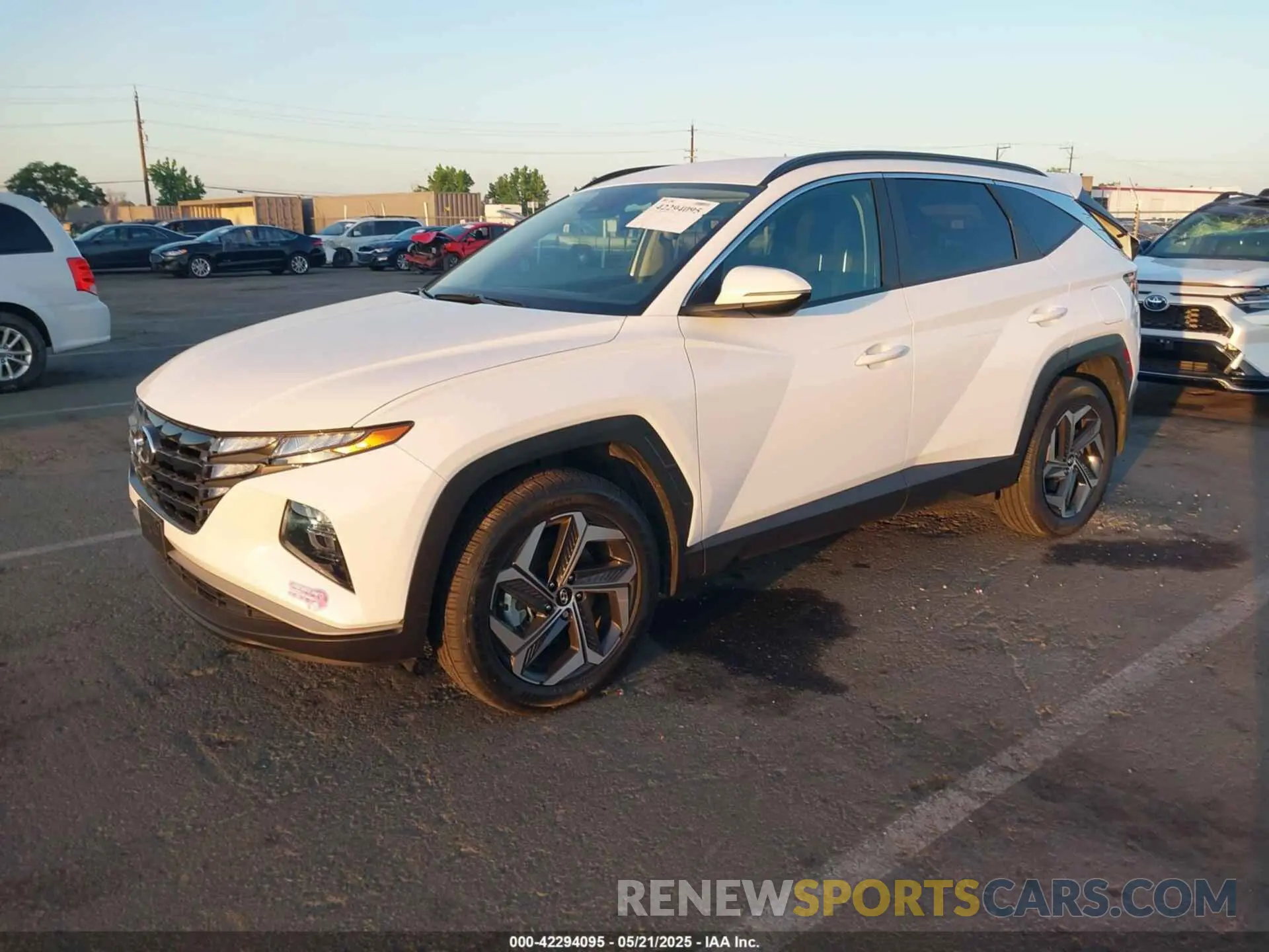 2 Фотография поврежденного автомобиля KM8JBDA24PU127385 HYUNDAI TUCSON PLUG-IN HYBRID 2023