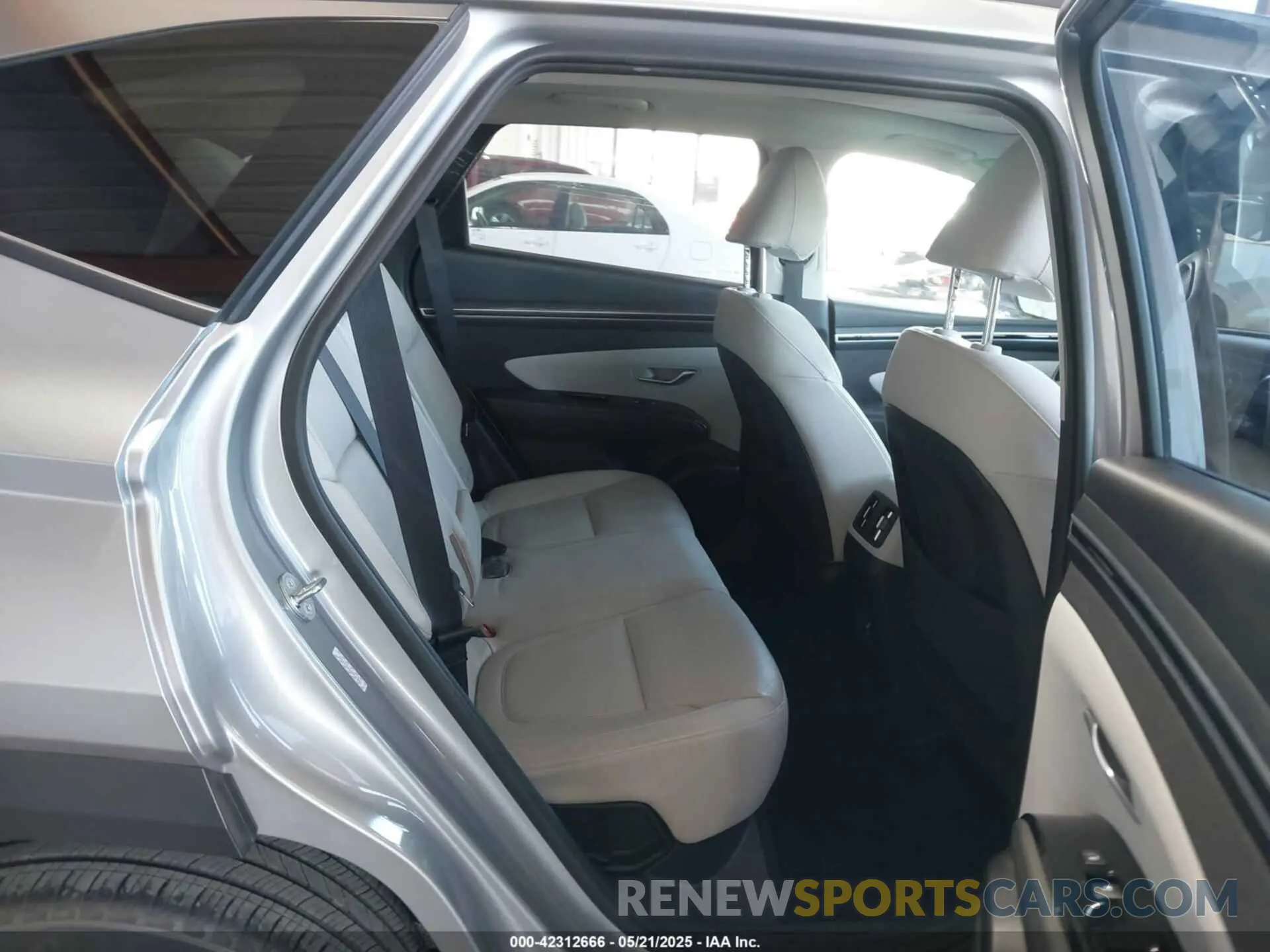 8 Фотография поврежденного автомобиля KM8JFDA27PU123335 HYUNDAI TUCSON PLUG-IN HYBRID 2023
