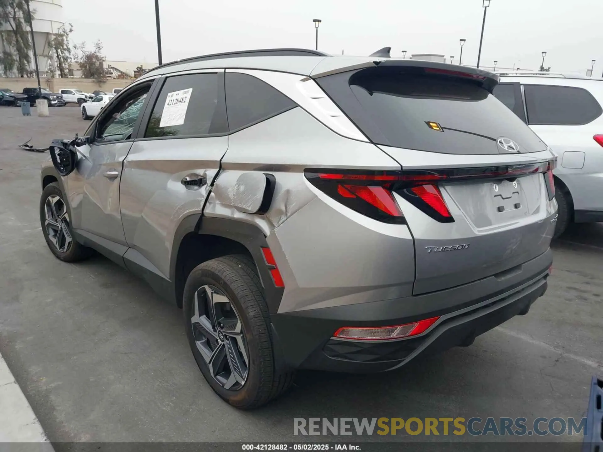 3 Фотография поврежденного автомобиля KM8JBDD2XRU147607 HYUNDAI TUCSON PLUG-IN HYBRID 2024