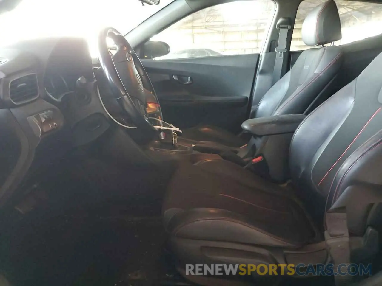 7 Фотография поврежденного автомобиля KMHTG6AF0KU015278 HYUNDAI VELOSTER 2019
