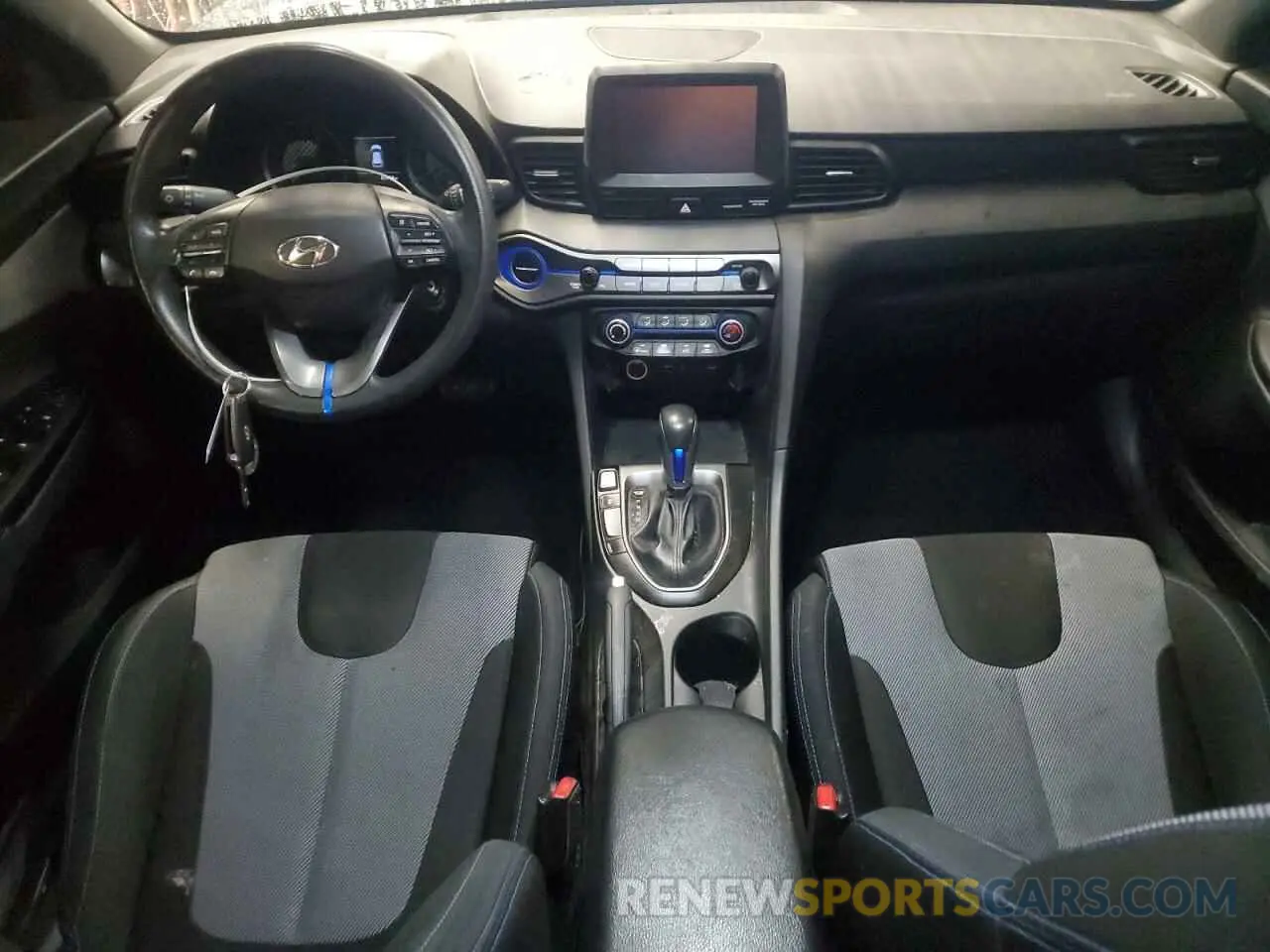 8 Photograph of a damaged car KMHTG6AF1KU017850 HYUNDAI VELOSTER 2019