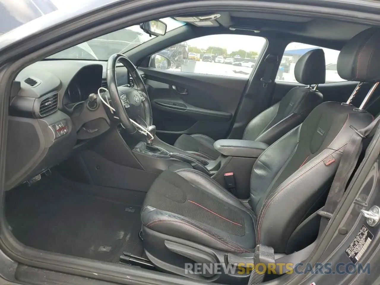 7 Фотография поврежденного автомобиля KMHTG6AF4KU005837 HYUNDAI VELOSTER 2019