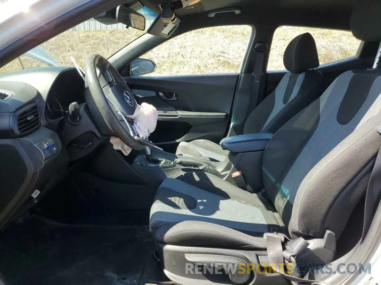 7 Photograph of a damaged car KMHTG6AF4KU017034 HYUNDAI VELOSTER 2019