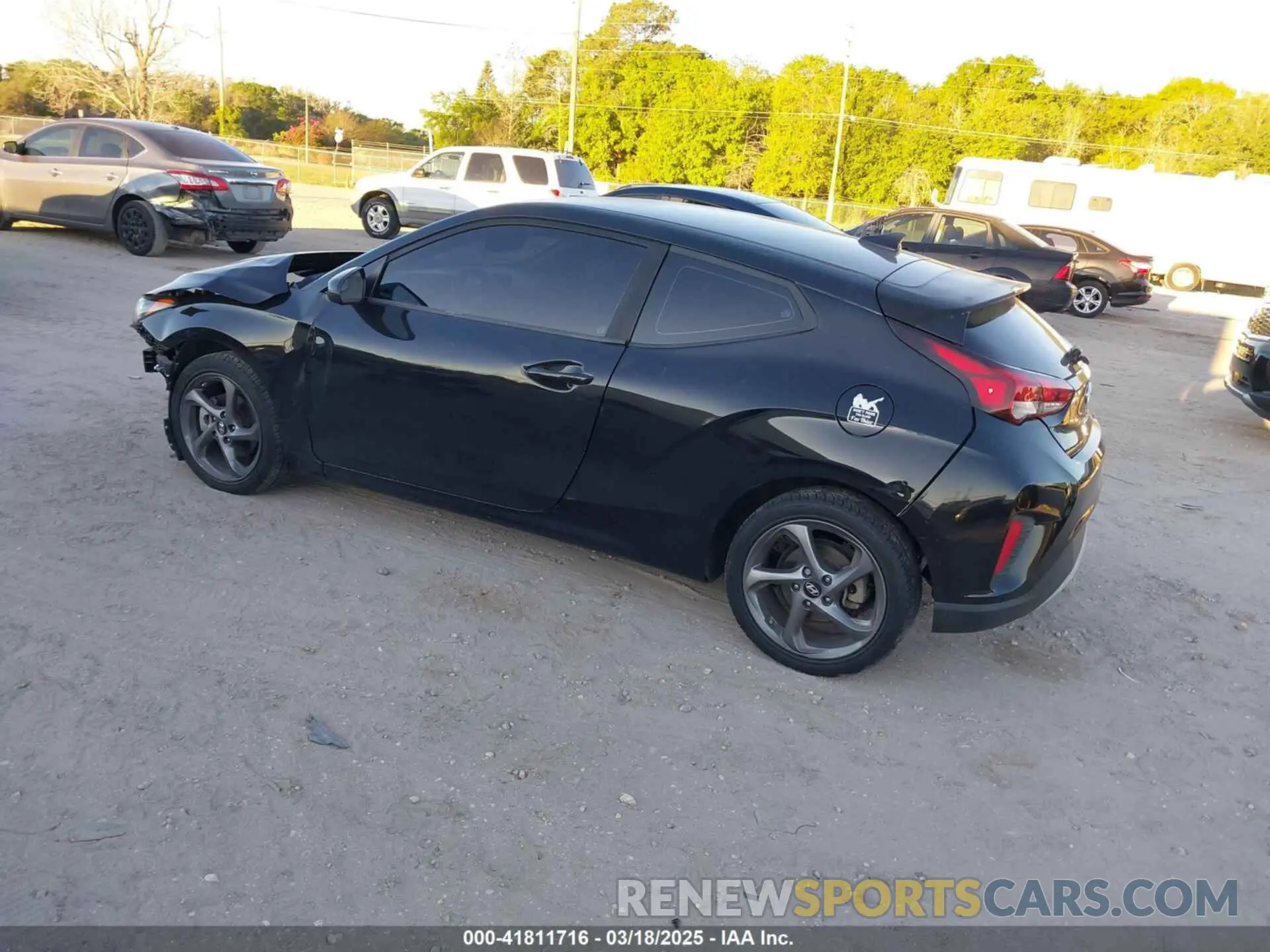 3 Фотография поврежденного автомобиля KMHTG6AF8KU005131 HYUNDAI VELOSTER 2019