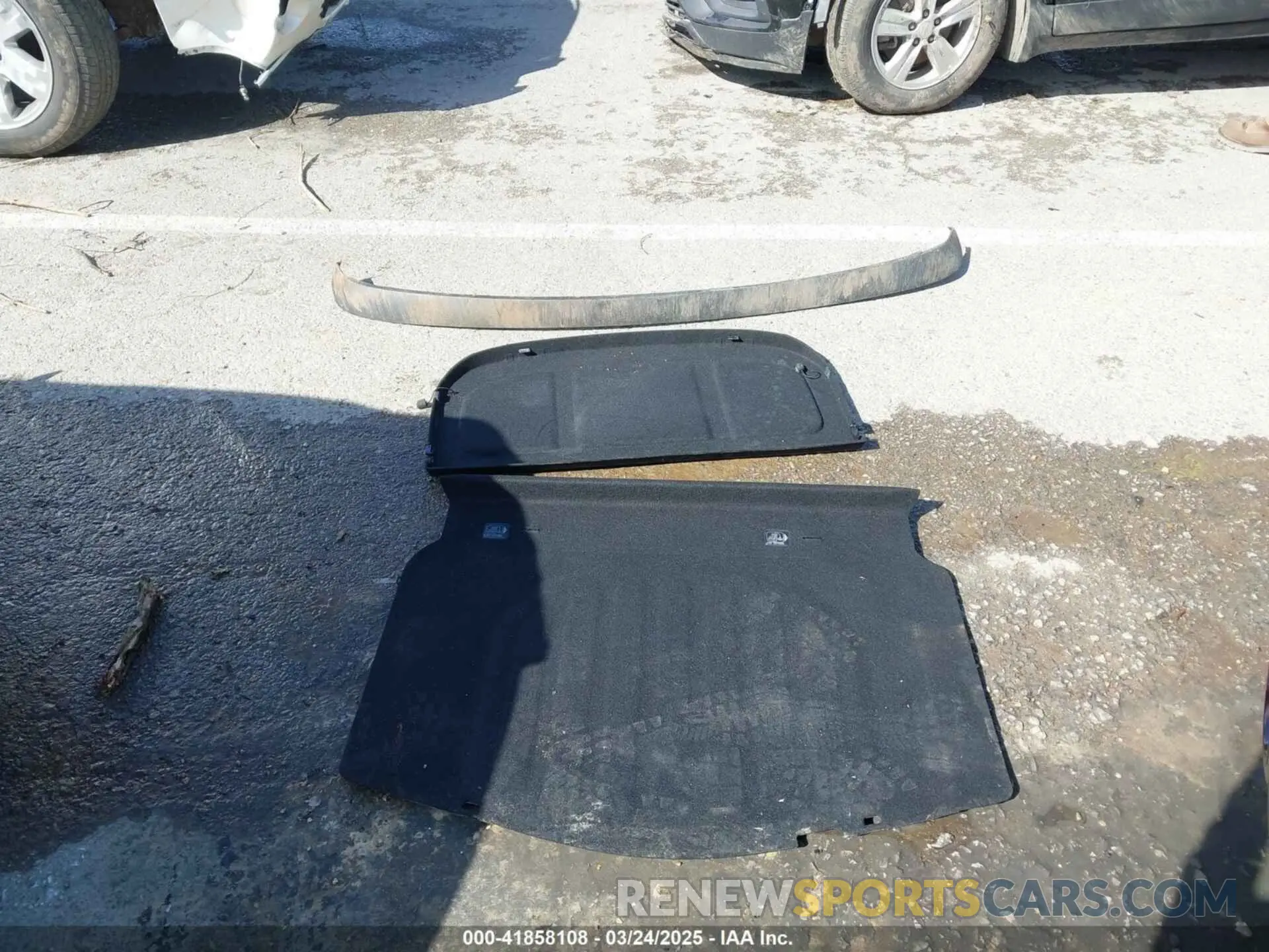 12 Photograph of a damaged car KMHTG6AF8KU010975 HYUNDAI VELOSTER 2019