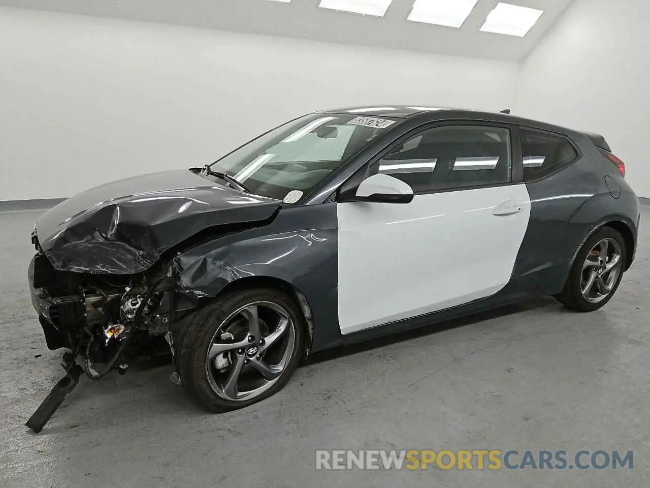 1 Photograph of a damaged car KMHTG6AF9KU019944 HYUNDAI VELOSTER 2019