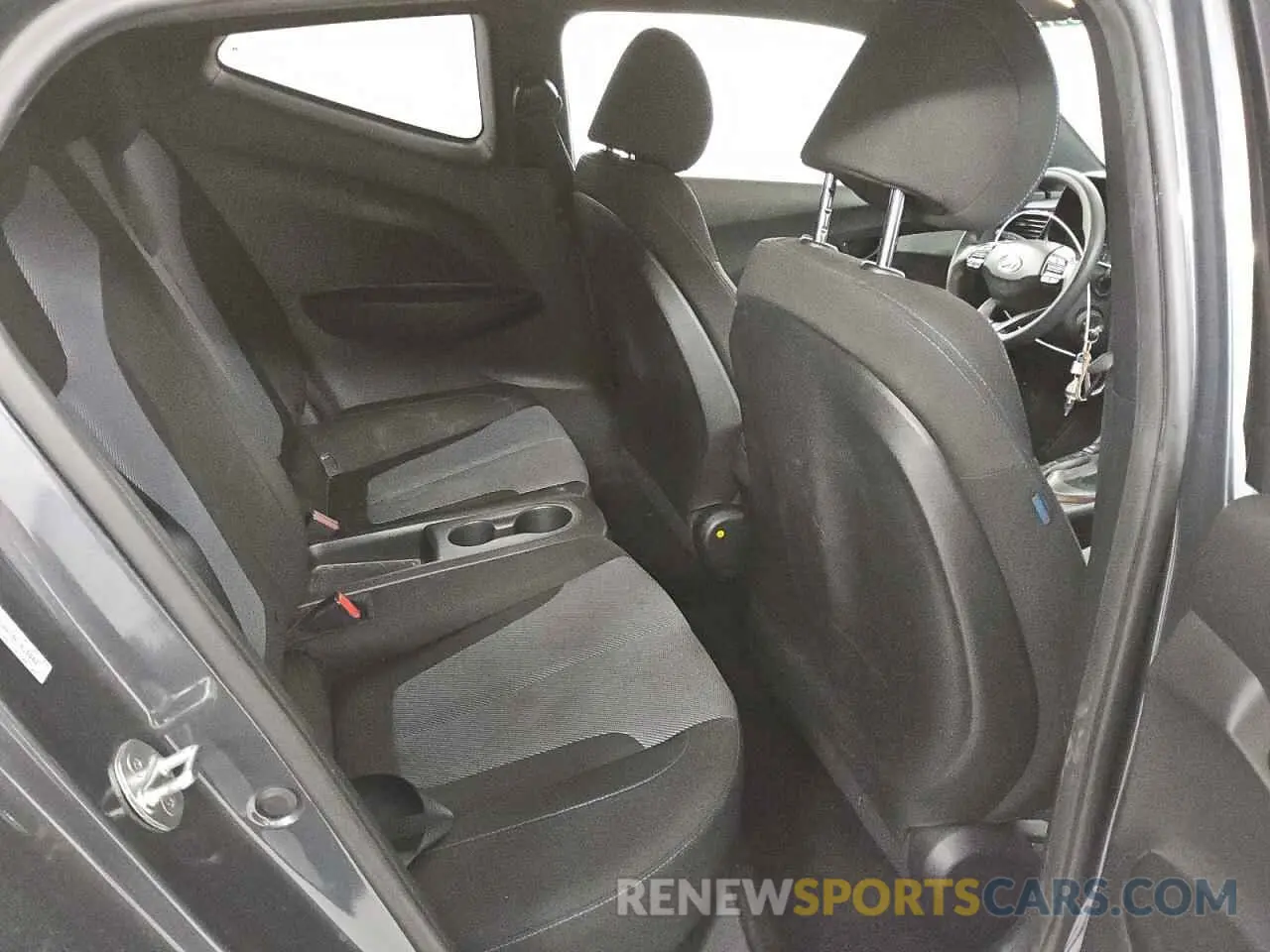10 Photograph of a damaged car KMHTG6AF9KU019944 HYUNDAI VELOSTER 2019