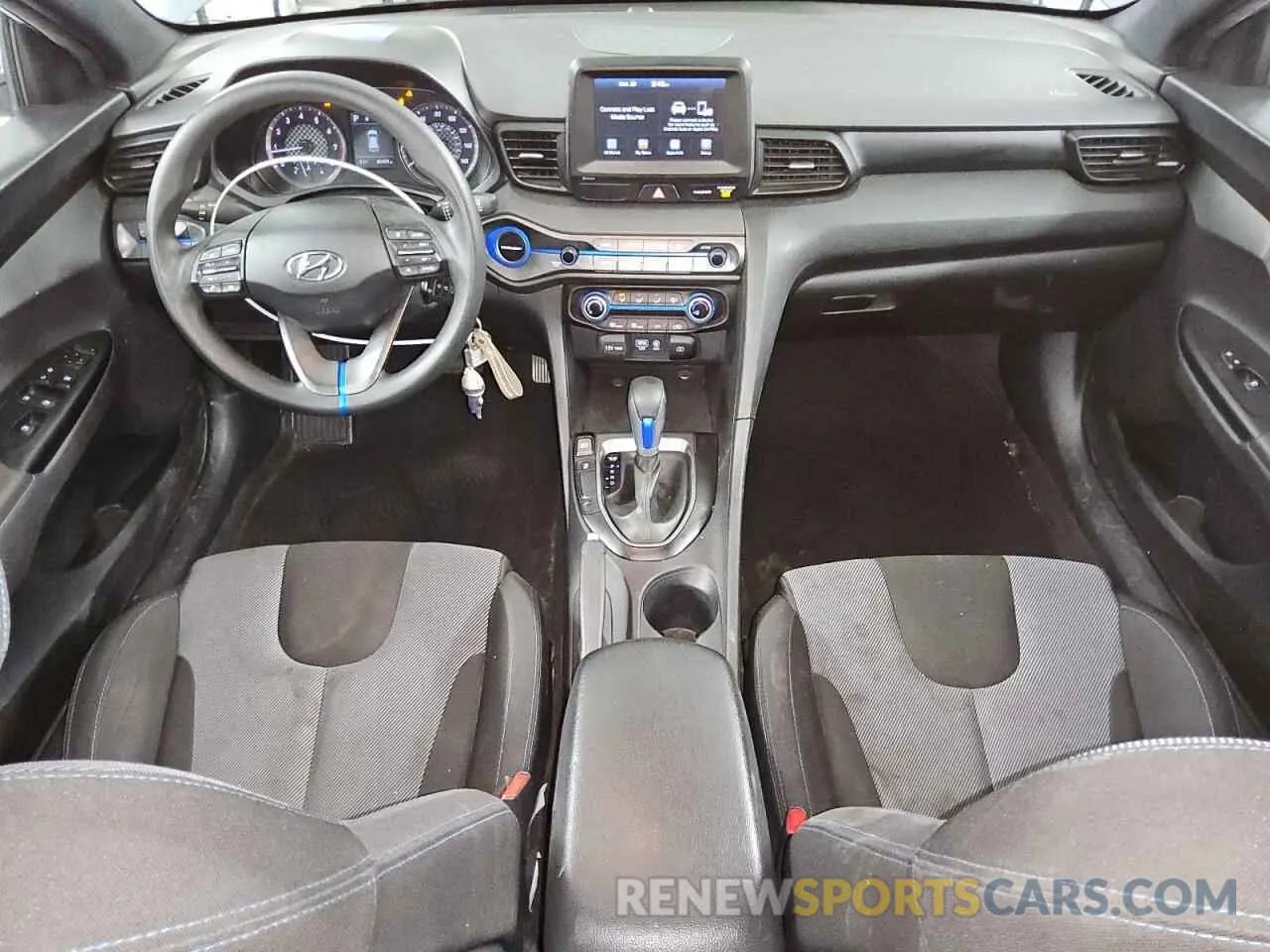 8 Photograph of a damaged car KMHTG6AF9KU019944 HYUNDAI VELOSTER 2019