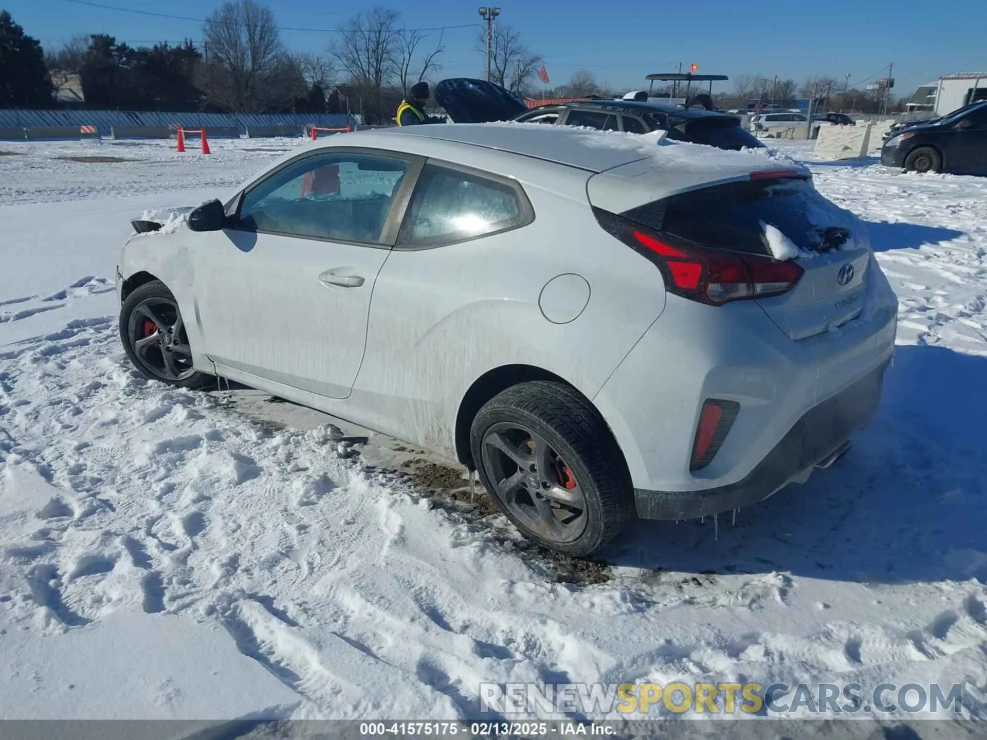 3 Photograph of a damaged car KMHTG6AFXKU018415 HYUNDAI VELOSTER 2019