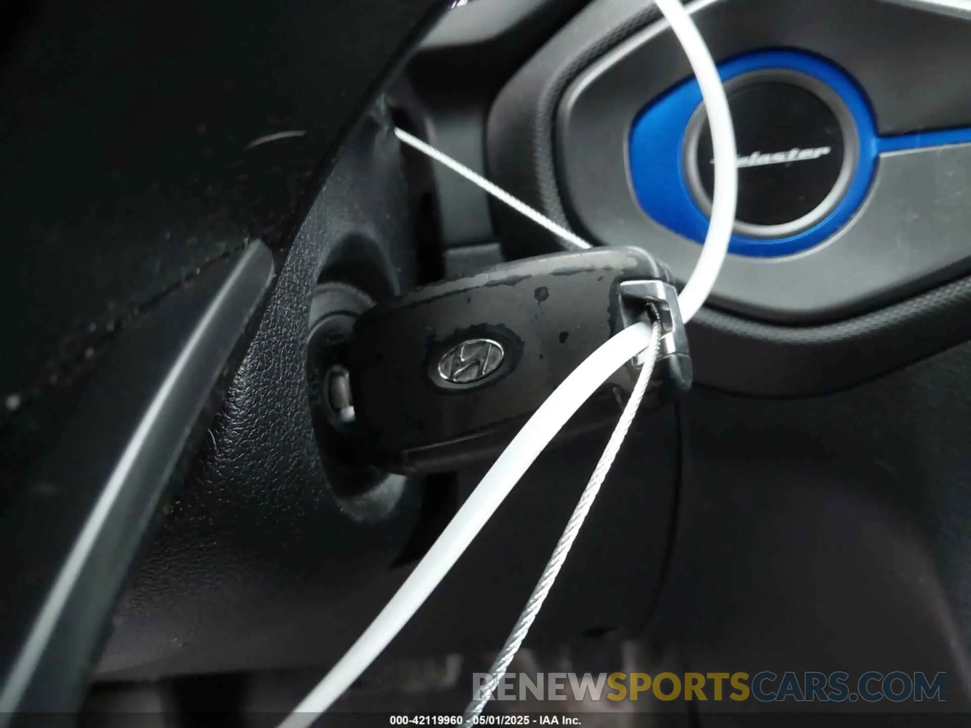 11 Photograph of a damaged car KMHTG6AFXKU019550 HYUNDAI VELOSTER 2019