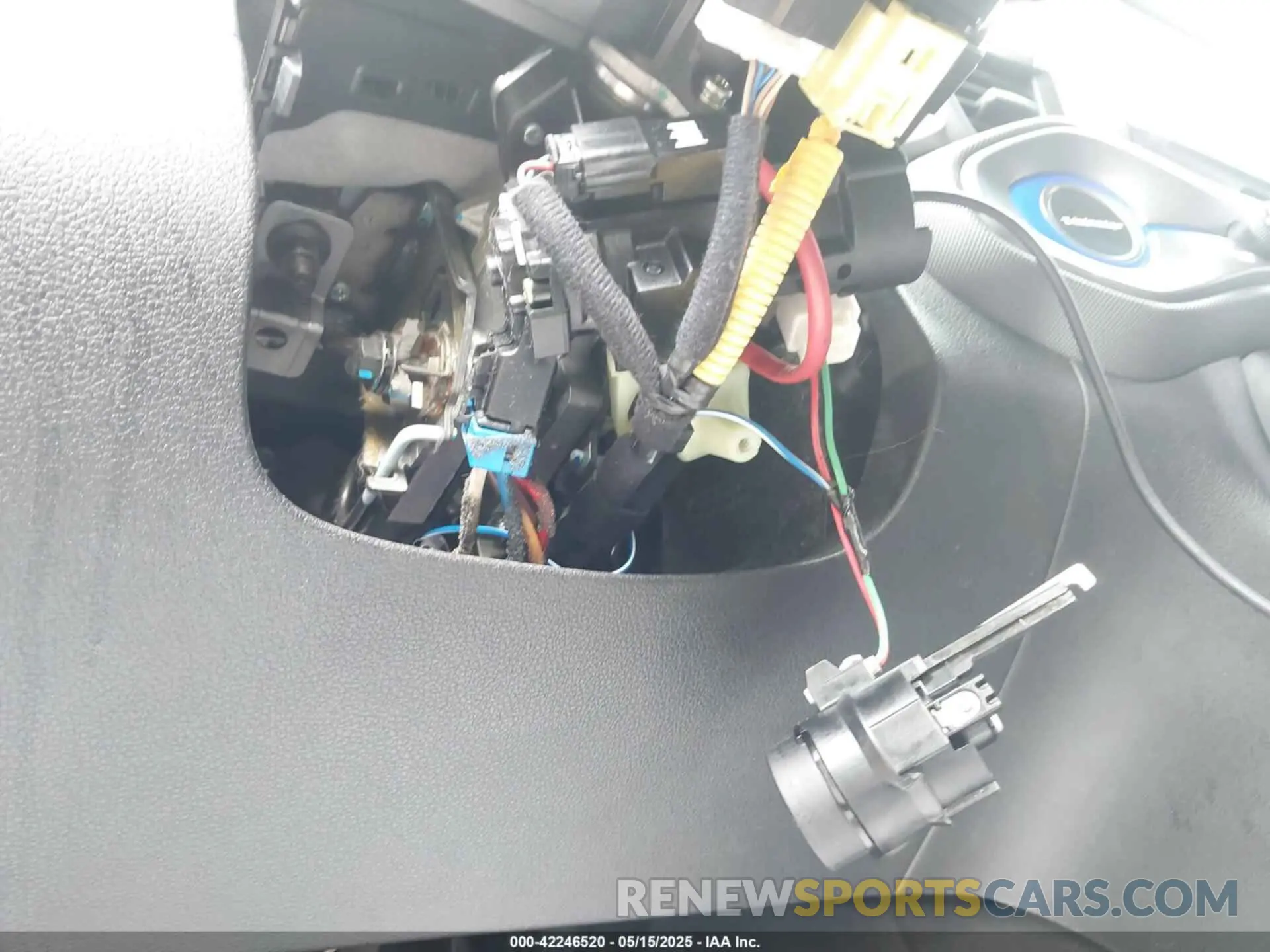 16 Photograph of a damaged car KMHTG6AFXKU019726 HYUNDAI VELOSTER 2019
