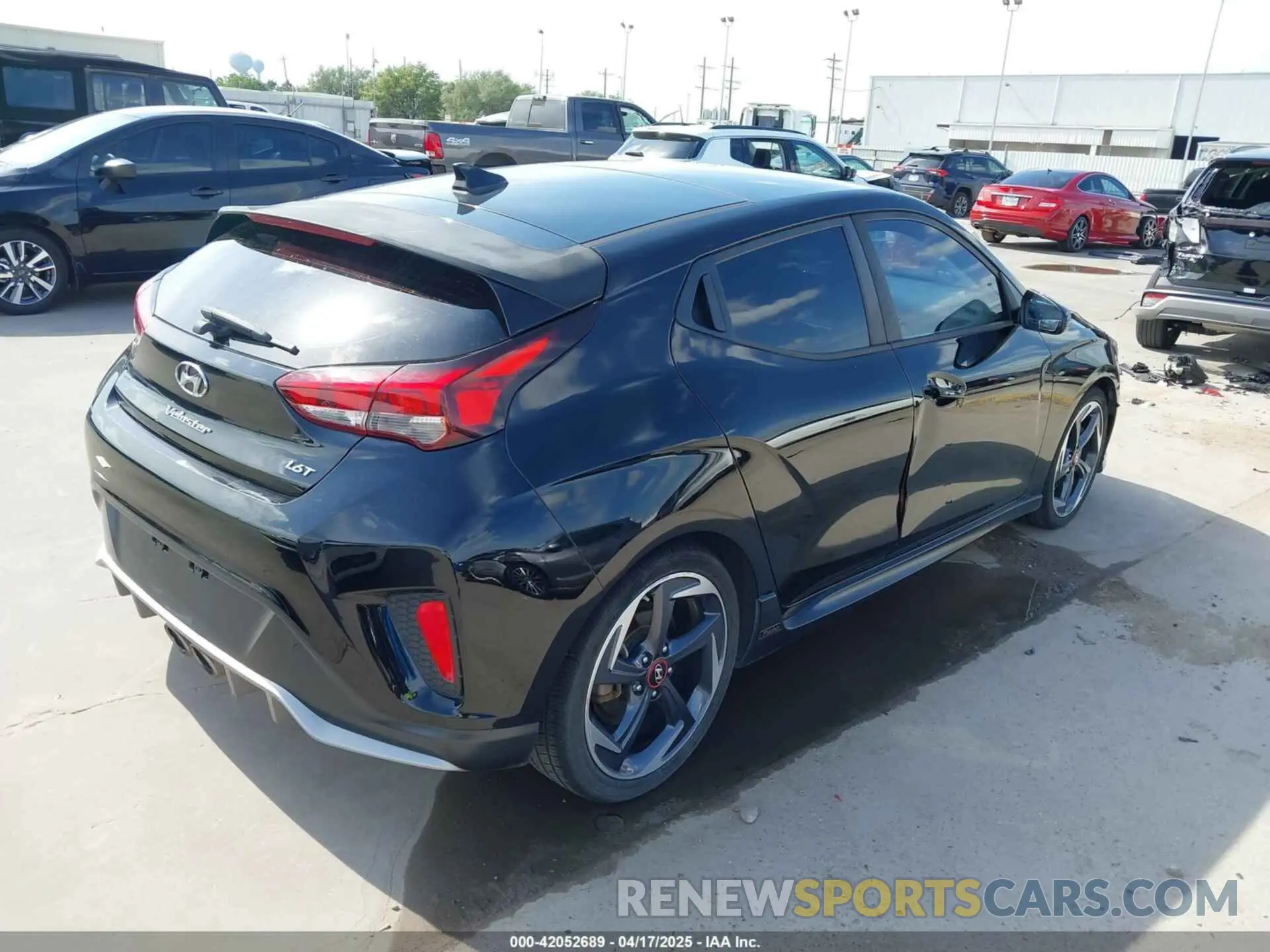 4 Photograph of a damaged car KMHTH6AB1KU006986 HYUNDAI VELOSTER 2019
