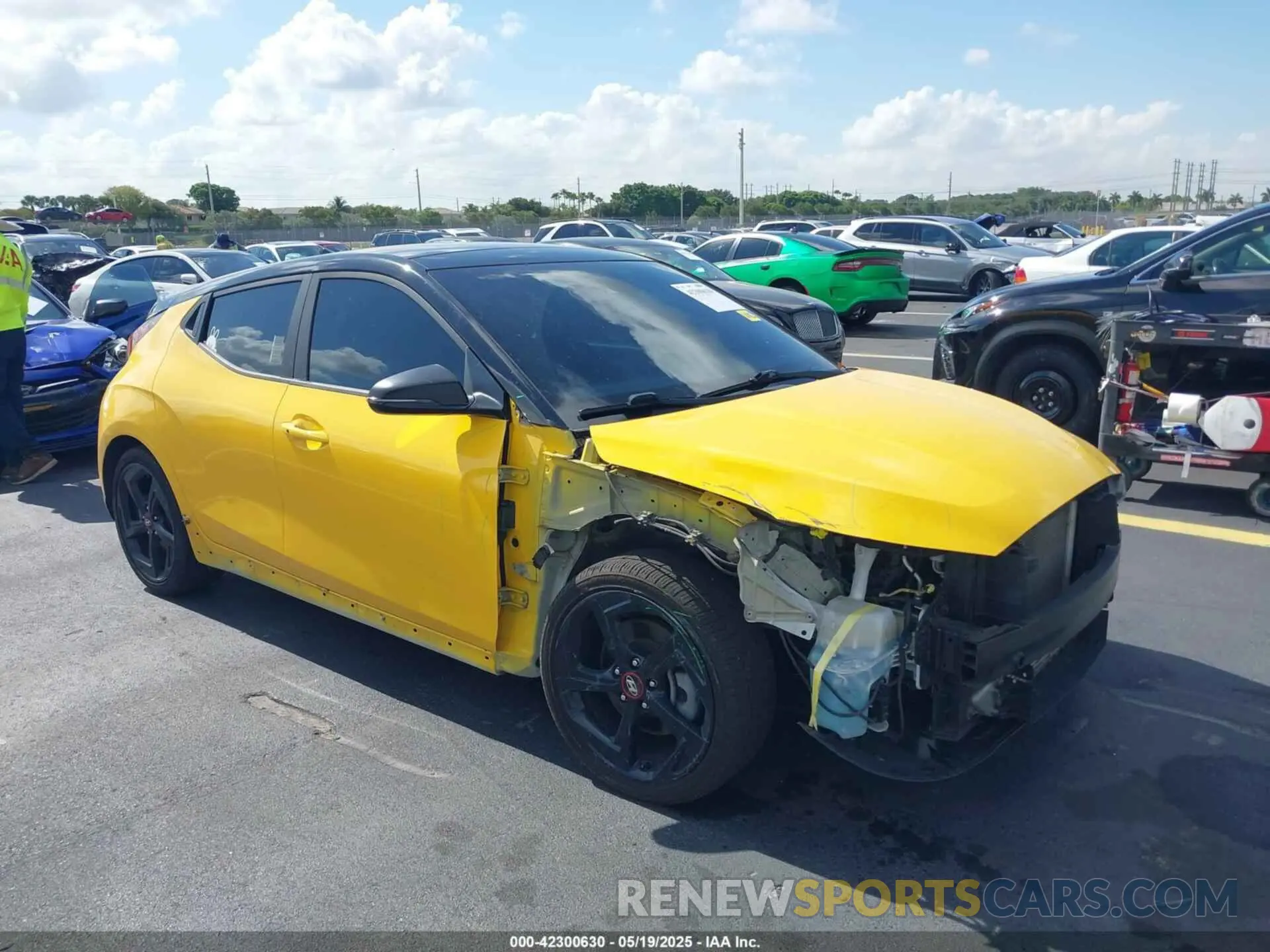 1 Photograph of a damaged car KMHTH6AB8KU005978 HYUNDAI VELOSTER 2019