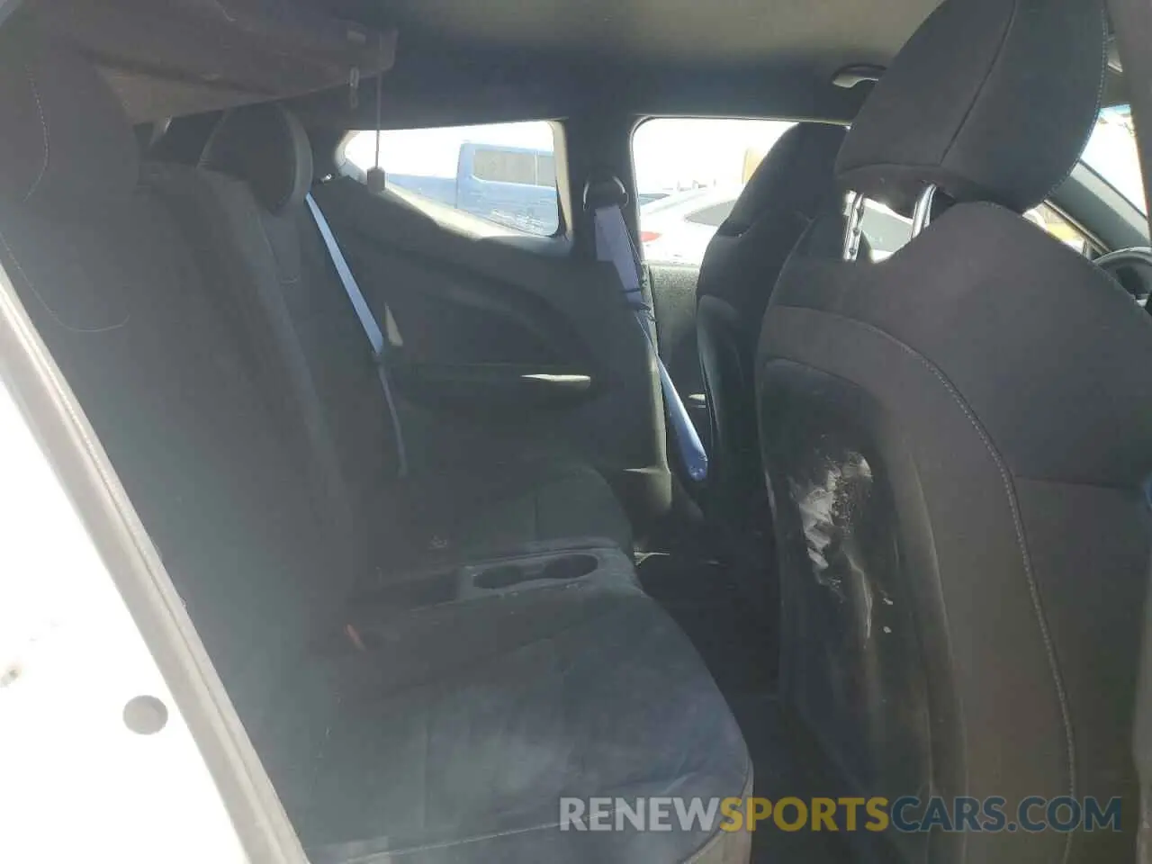 11 Photograph of a damaged car KMHT36AH7LU008410 HYUNDAI VELOSTER 2020