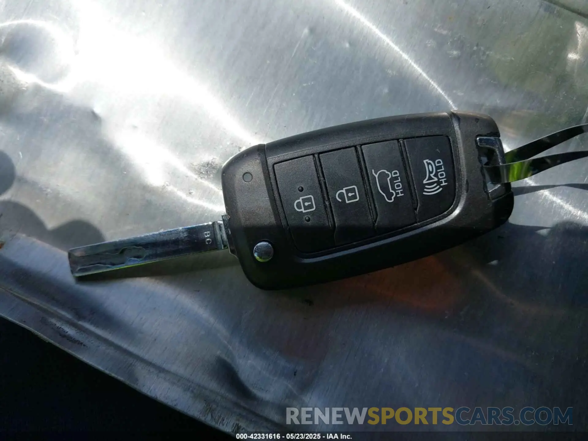11 Фотография поврежденного автомобиля KMHTG6AF0LU029621 HYUNDAI VELOSTER 2020
