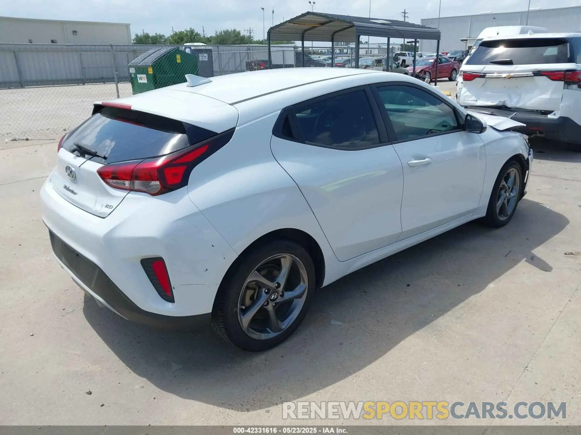 4 Фотография поврежденного автомобиля KMHTG6AF0LU029621 HYUNDAI VELOSTER 2020