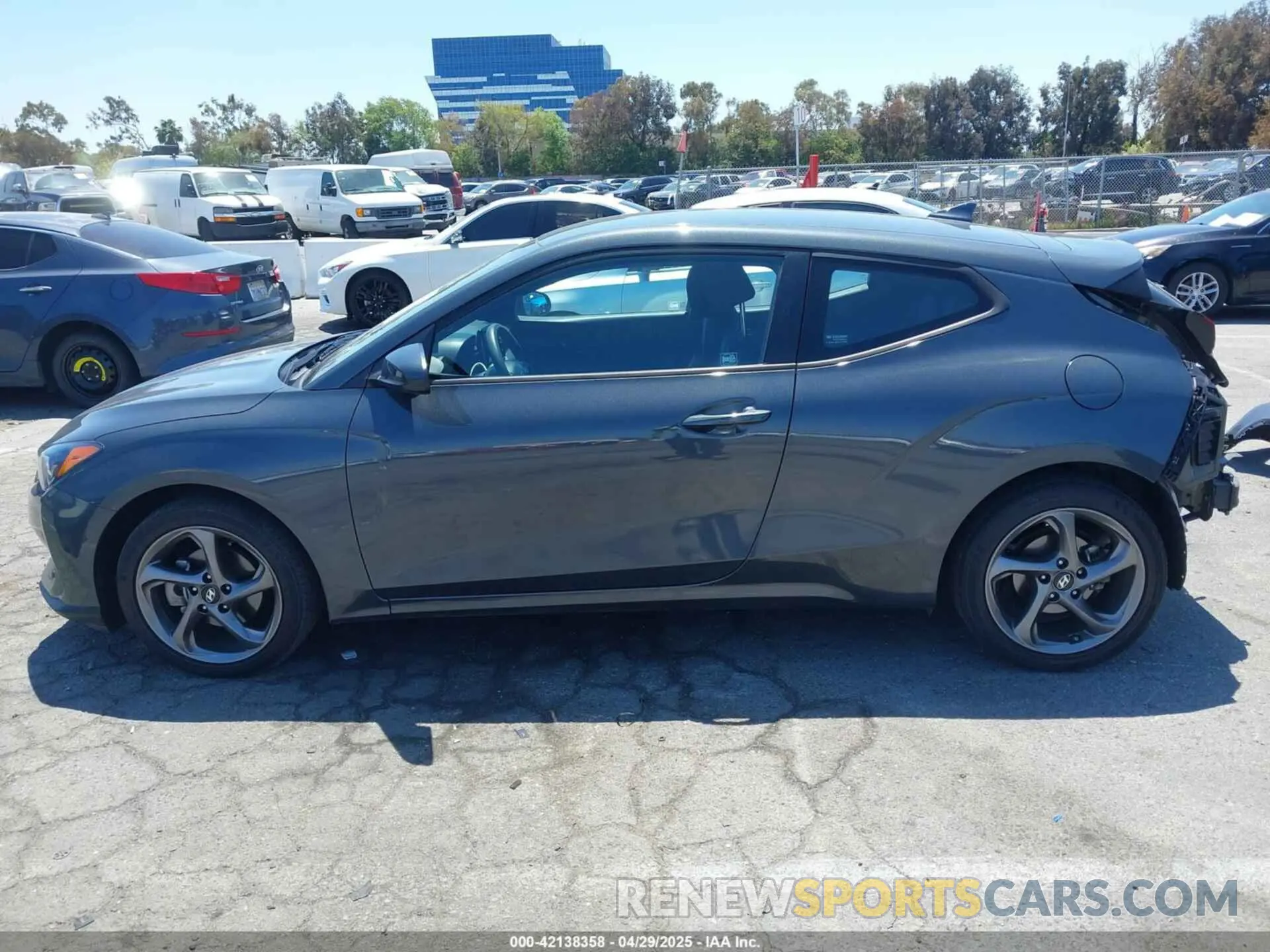 15 Photograph of a damaged car KMHTG6AF2LU024159 HYUNDAI VELOSTER 2020