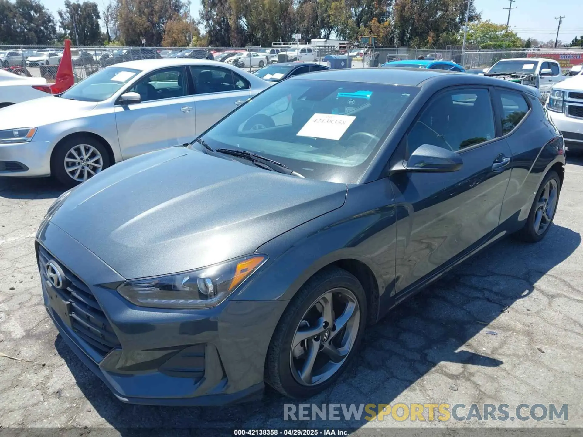 2 Photograph of a damaged car KMHTG6AF2LU024159 HYUNDAI VELOSTER 2020