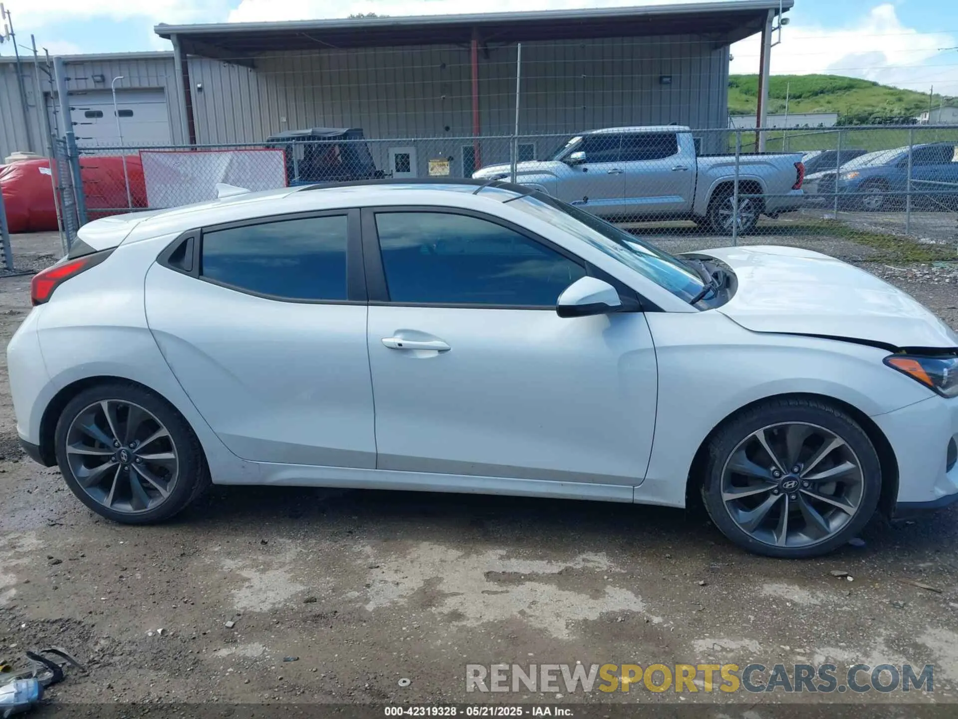 14 Фотография поврежденного автомобиля KMHTG6AF8LU028992 HYUNDAI VELOSTER 2020