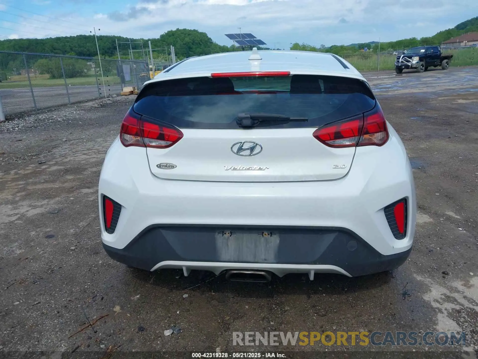 17 Фотография поврежденного автомобиля KMHTG6AF8LU028992 HYUNDAI VELOSTER 2020